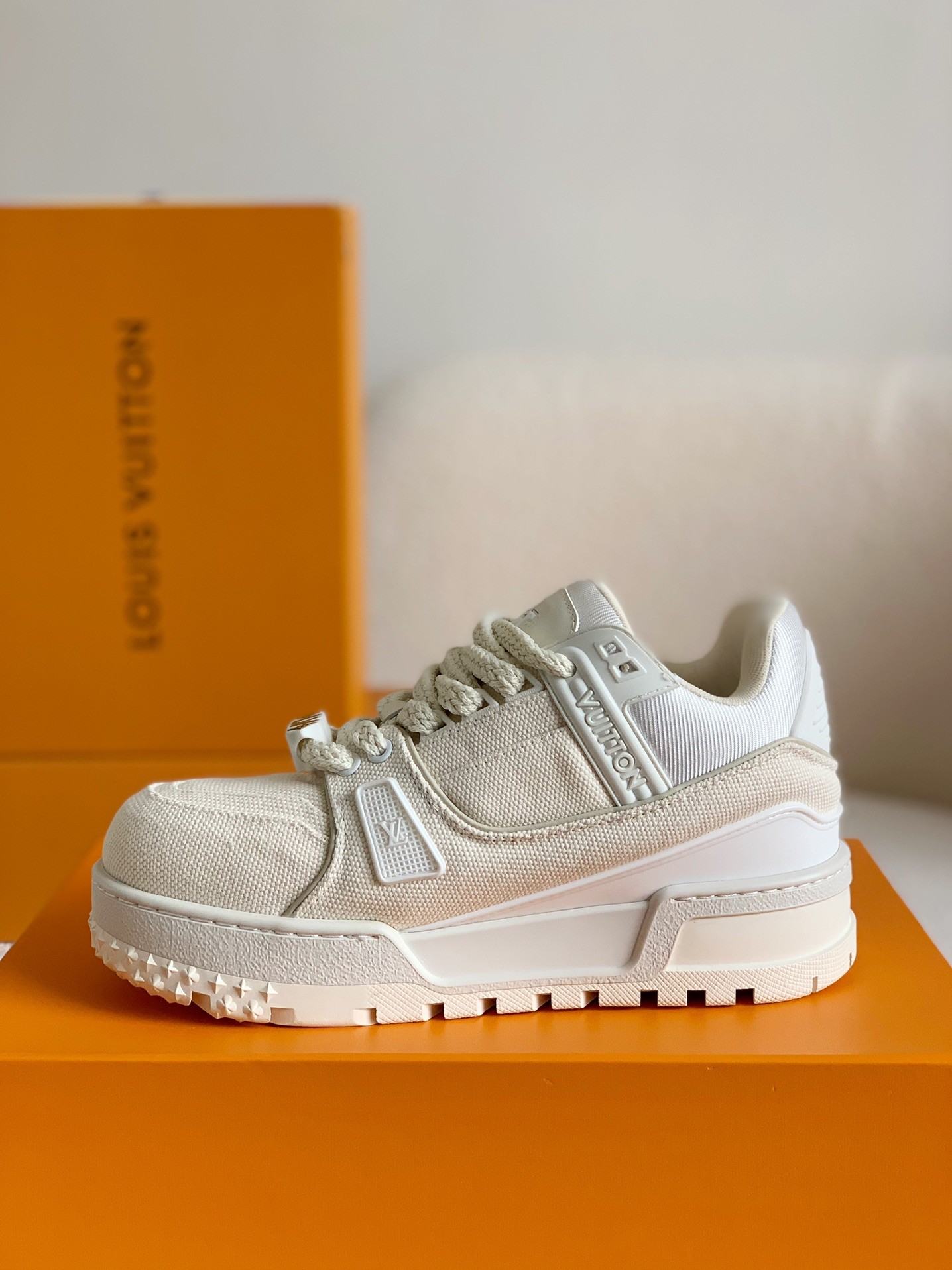 LOUIS VUITTON TRAINER MAXI SNEAKERS