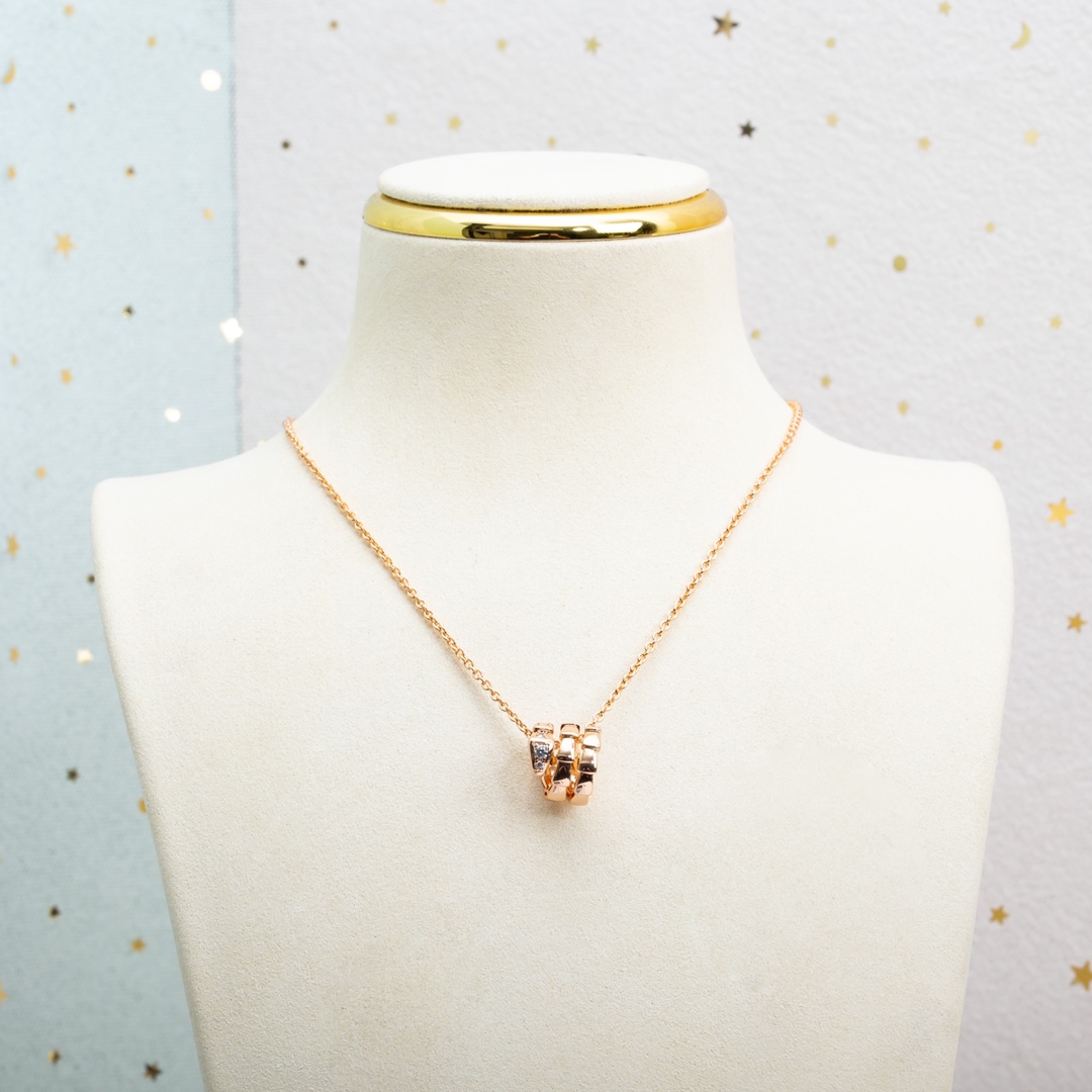 BVLGARI necklace