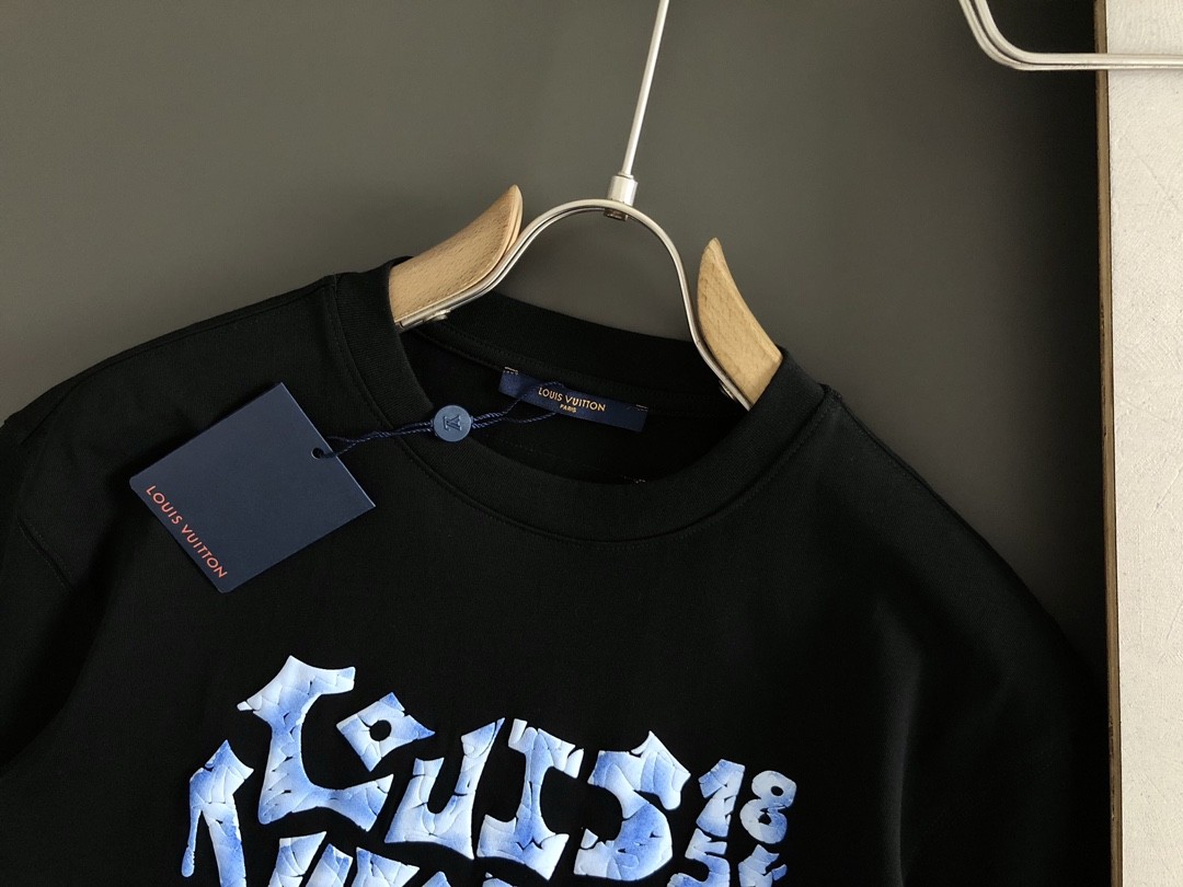 Louis Vuitton Three-dimensional foam letter doodle round-neck t-shirt