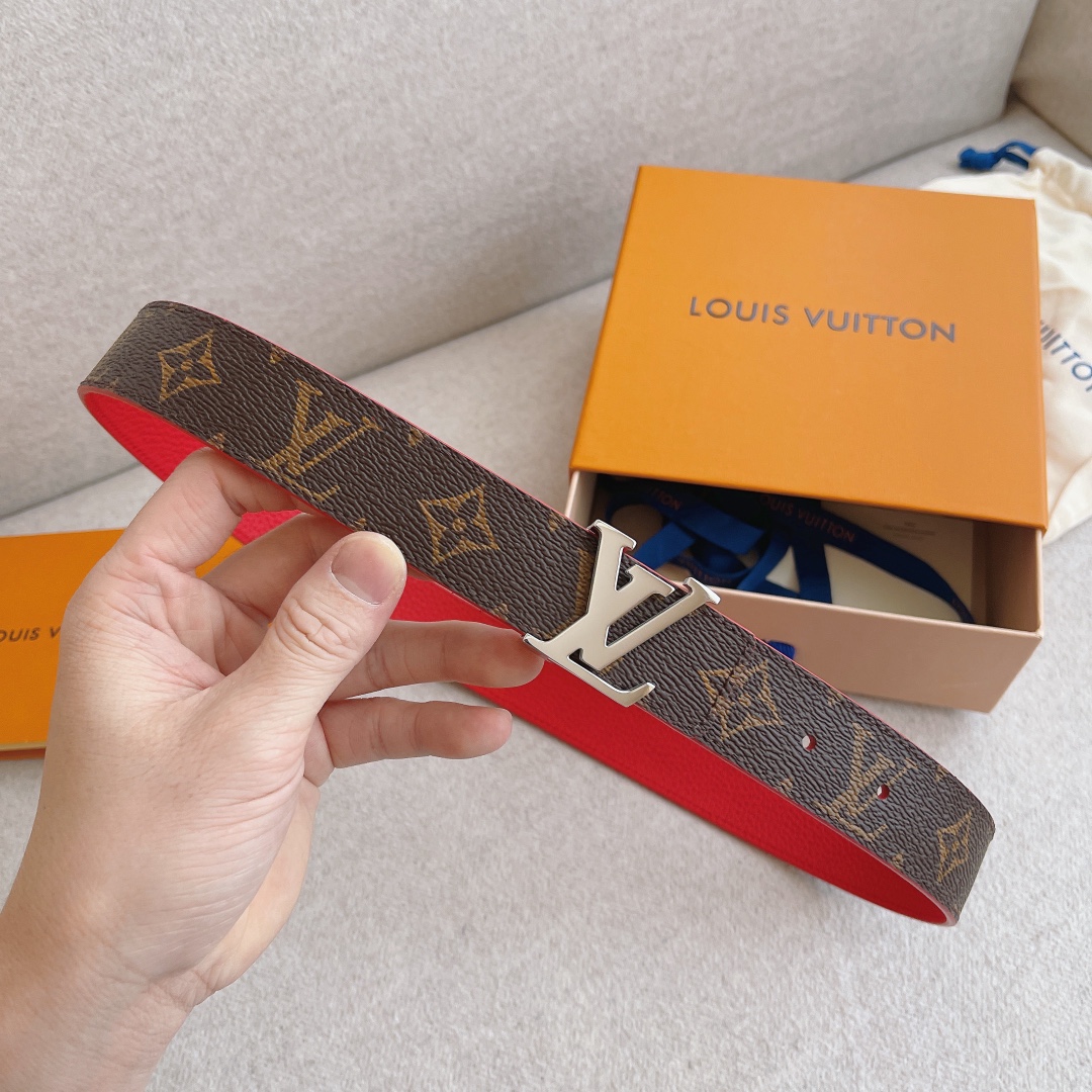 LOUIS VUITTO classic double-sided design