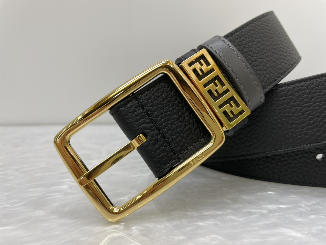 FENDI imported Italian calfskin π Pin buckle design