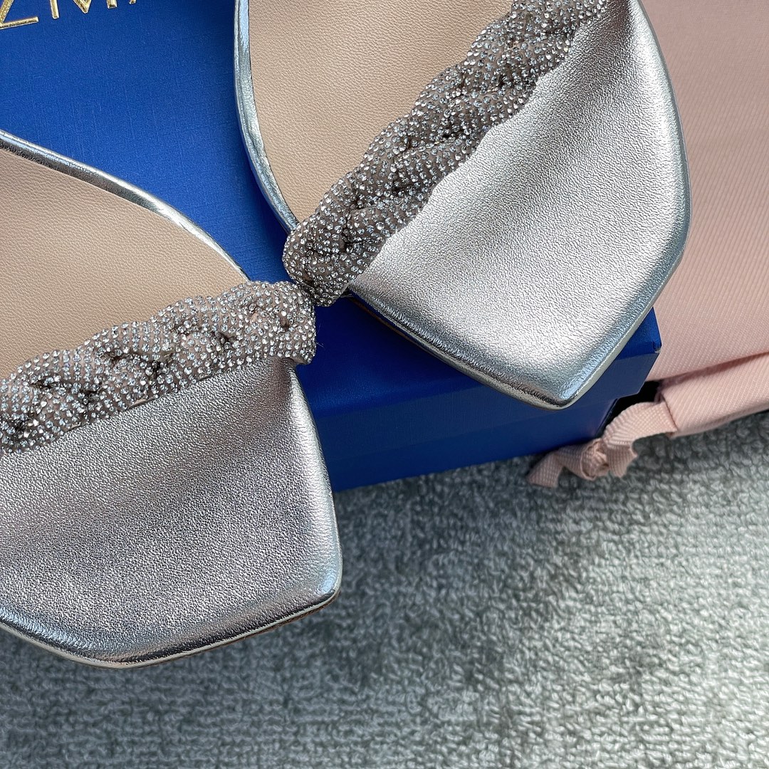 Stuar*t weitzma*n sandals