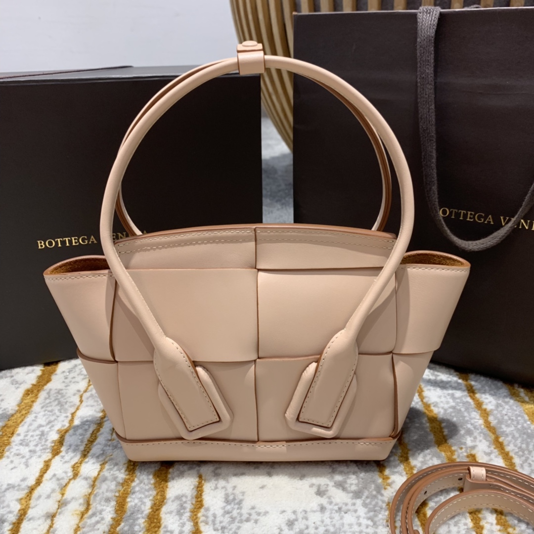Bottega Veneta ARCO #600606