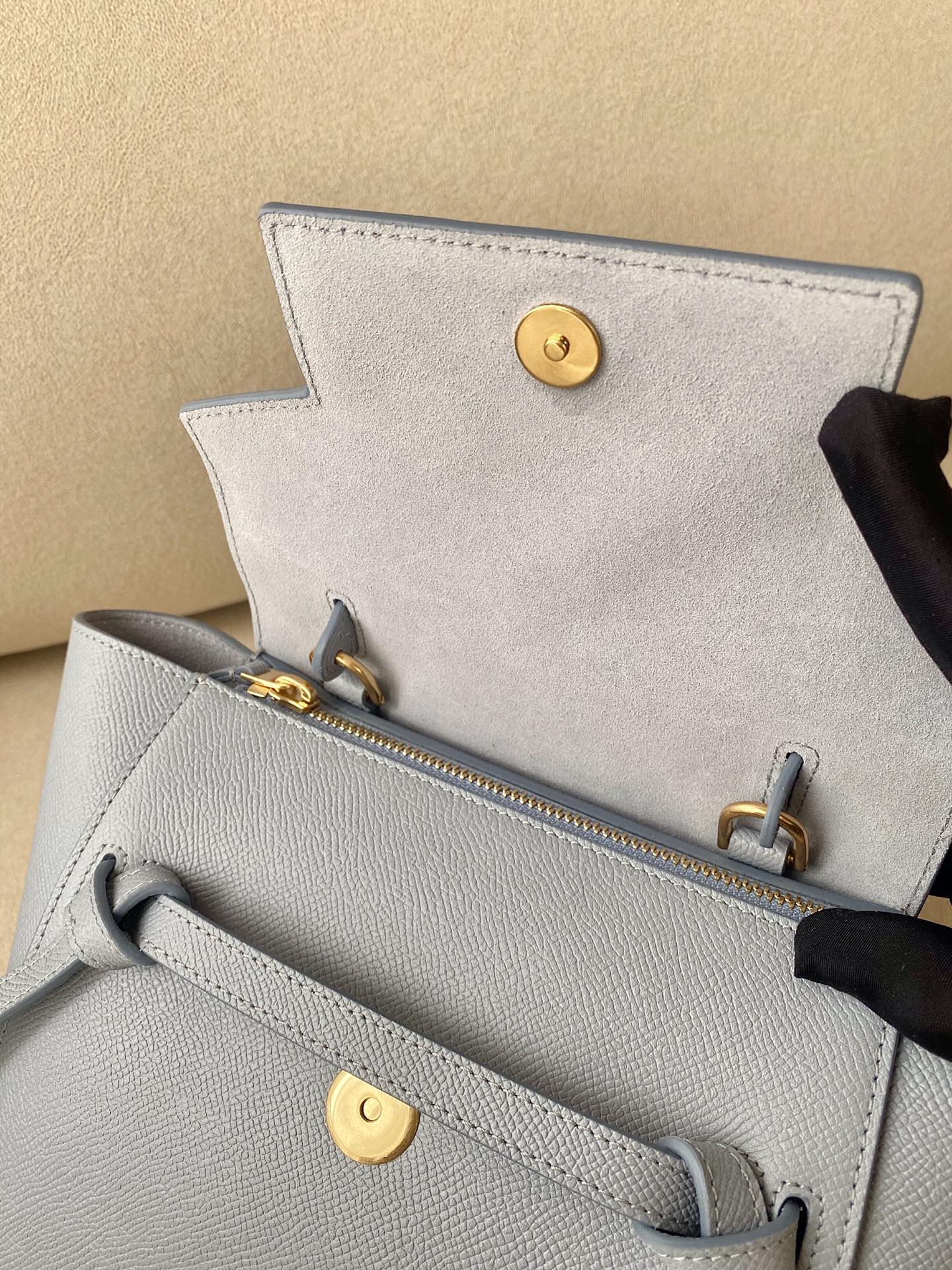 𝐂𝐞𝐥𝐢𝐧𝐞 Belt Bag Catfish Bag Small Grained Calfskin