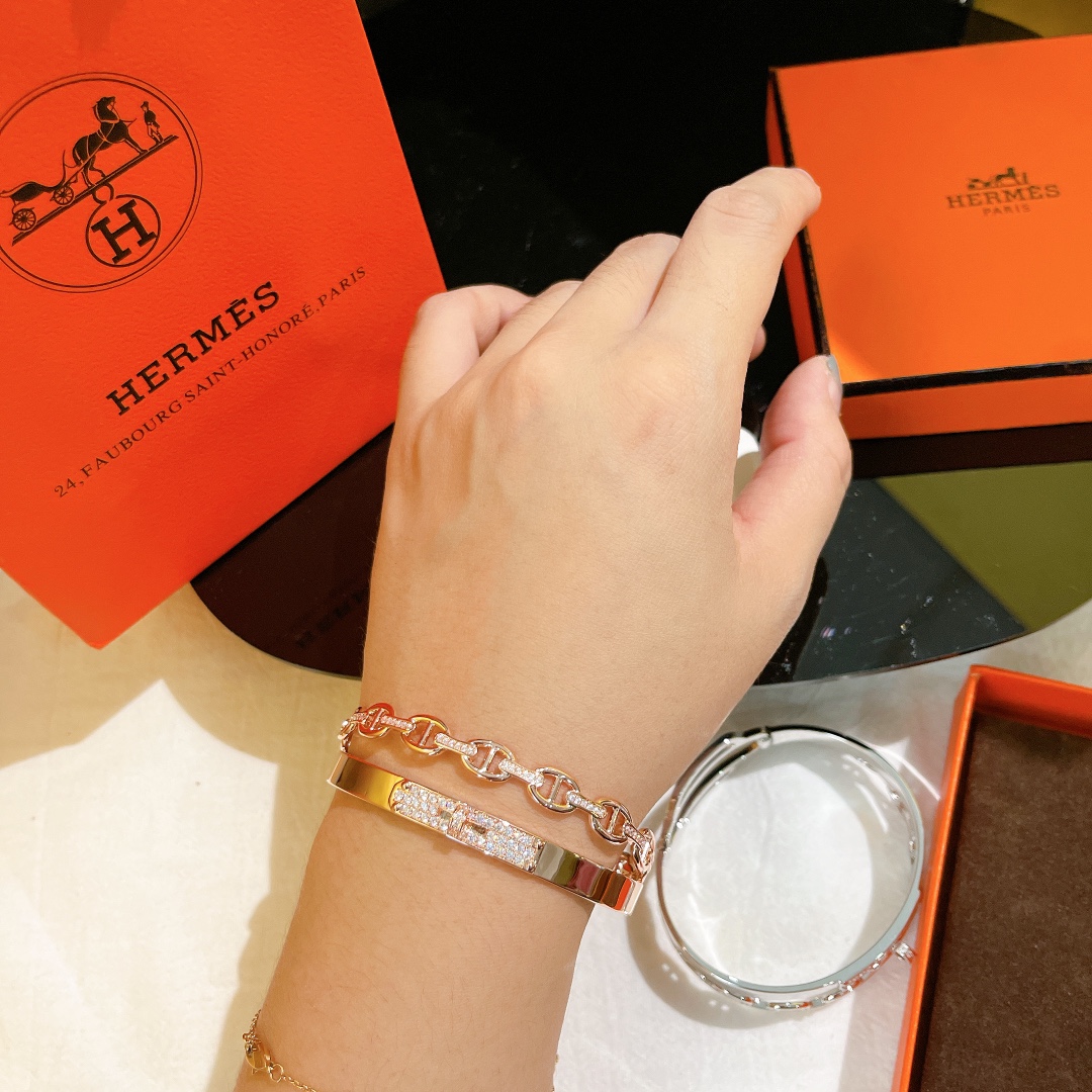 Hermes bracelet