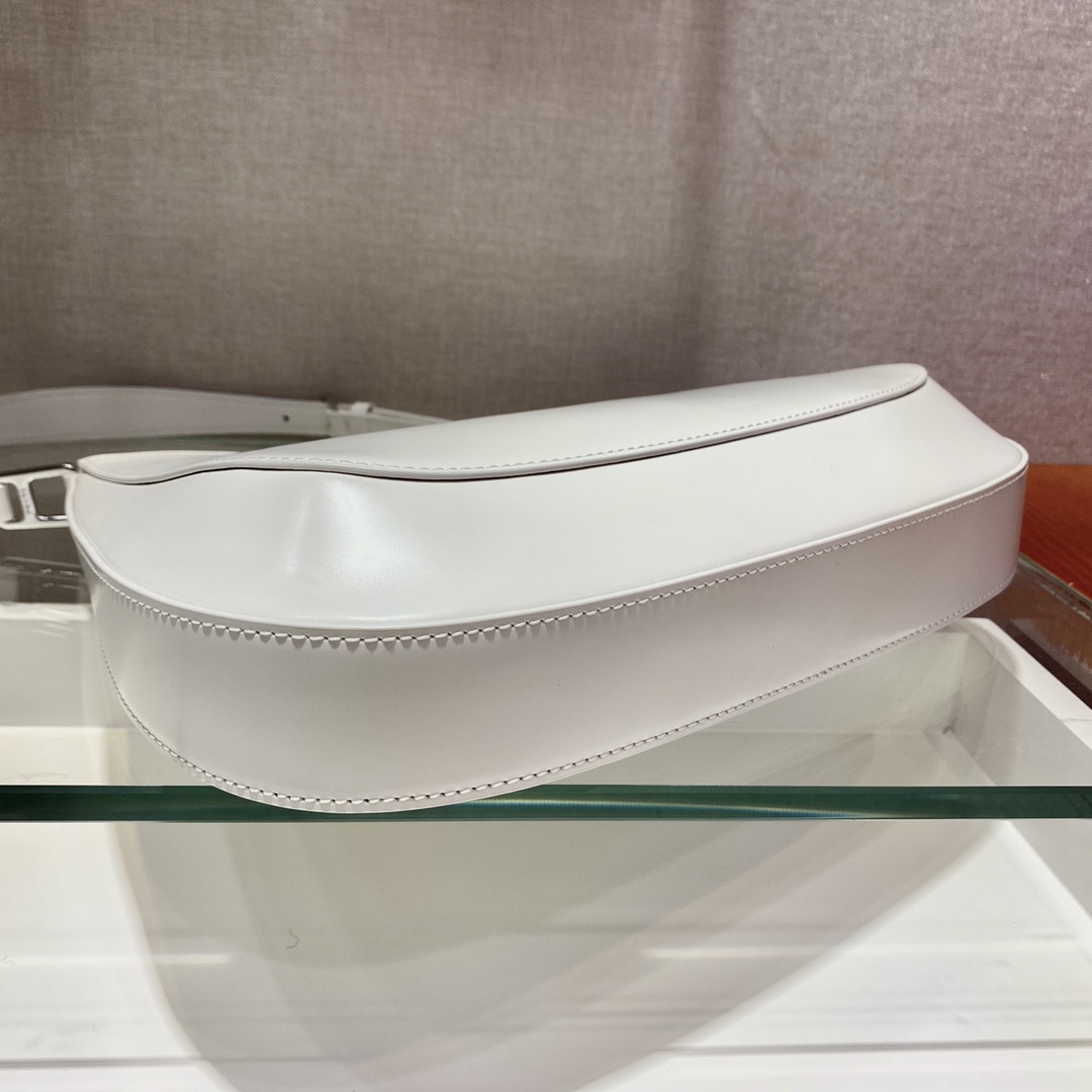 𝐏𝐑𝐀𝐃𝐀  Large Double Shoulder Strap Underarm Bag