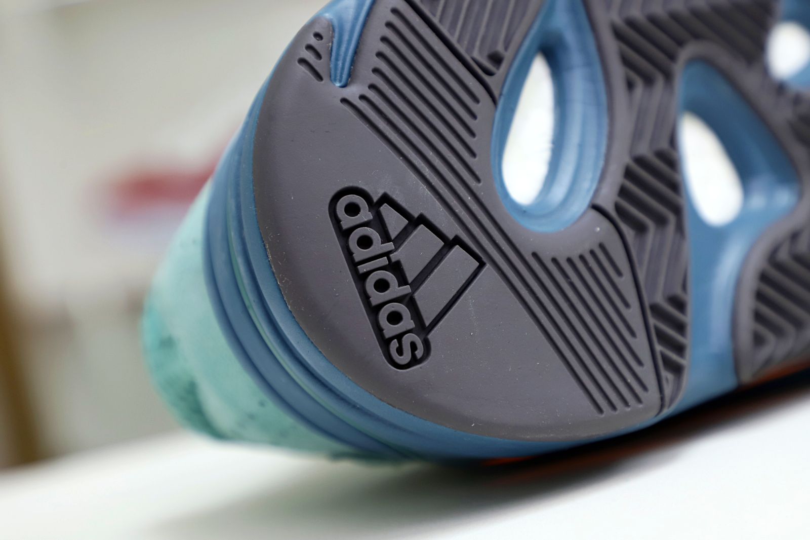 Yeezy boost 700 Faded