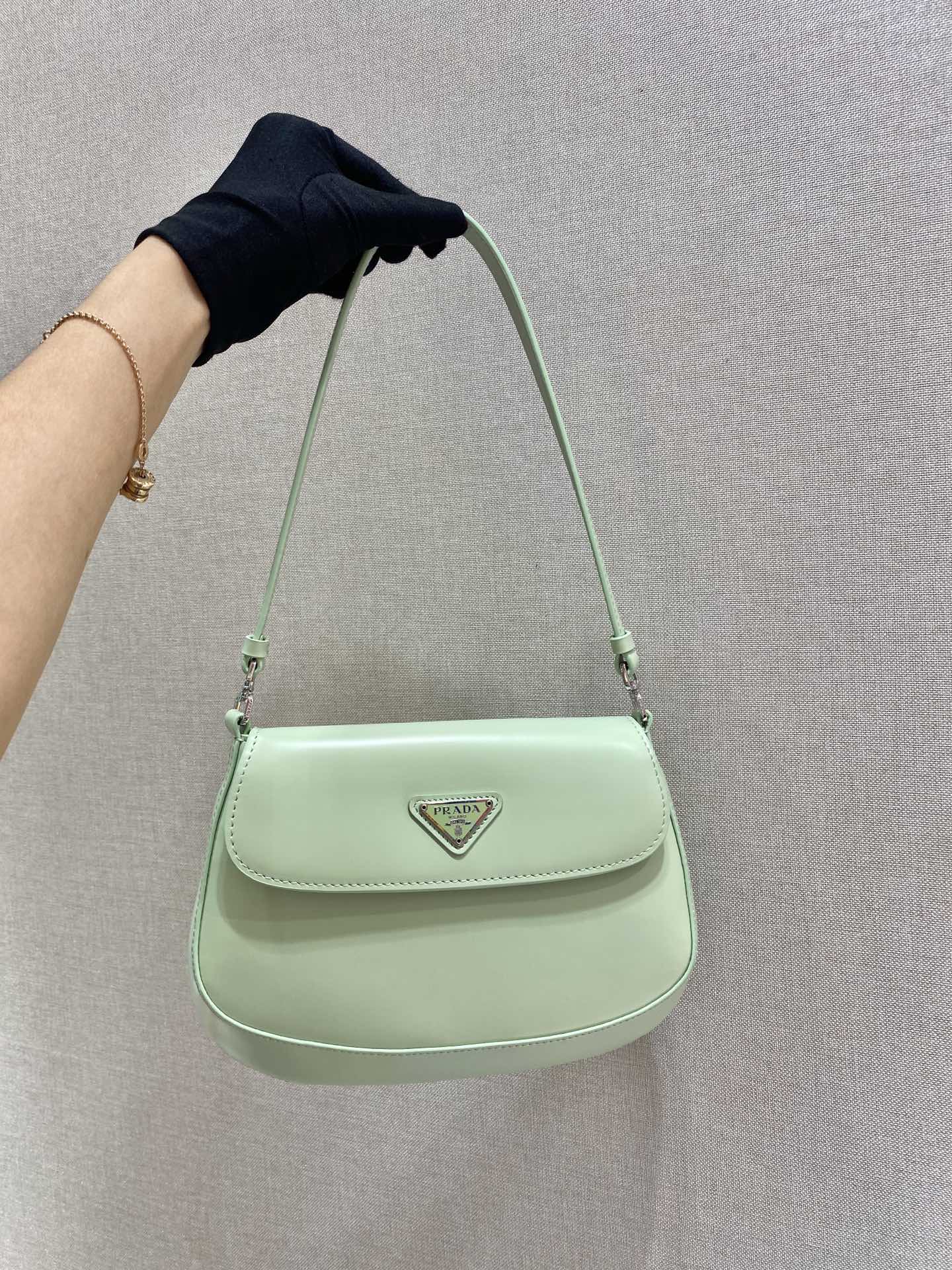 𝐏𝐑𝐀𝐃𝐀 New Underarm Bag 1BD311