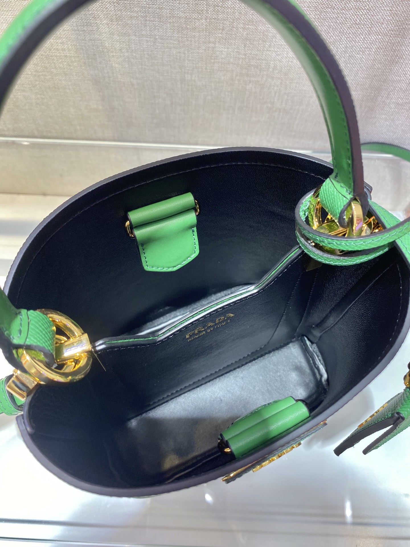 𝐏𝐑𝐀𝐃𝐀 1BA217 Mini