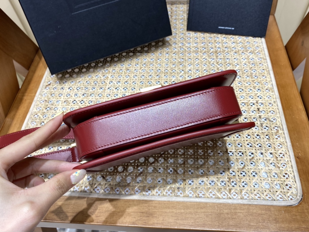 SAINT LAURENT 𝑺𝑶𝑳𝑭𝑬𝑹𝑰𝑵𝑶 𝑩𝑶𝑿 🎐.#634306