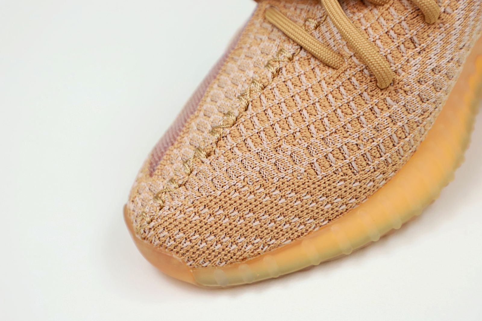 YEEZY BOOST 350 V2 CLAY