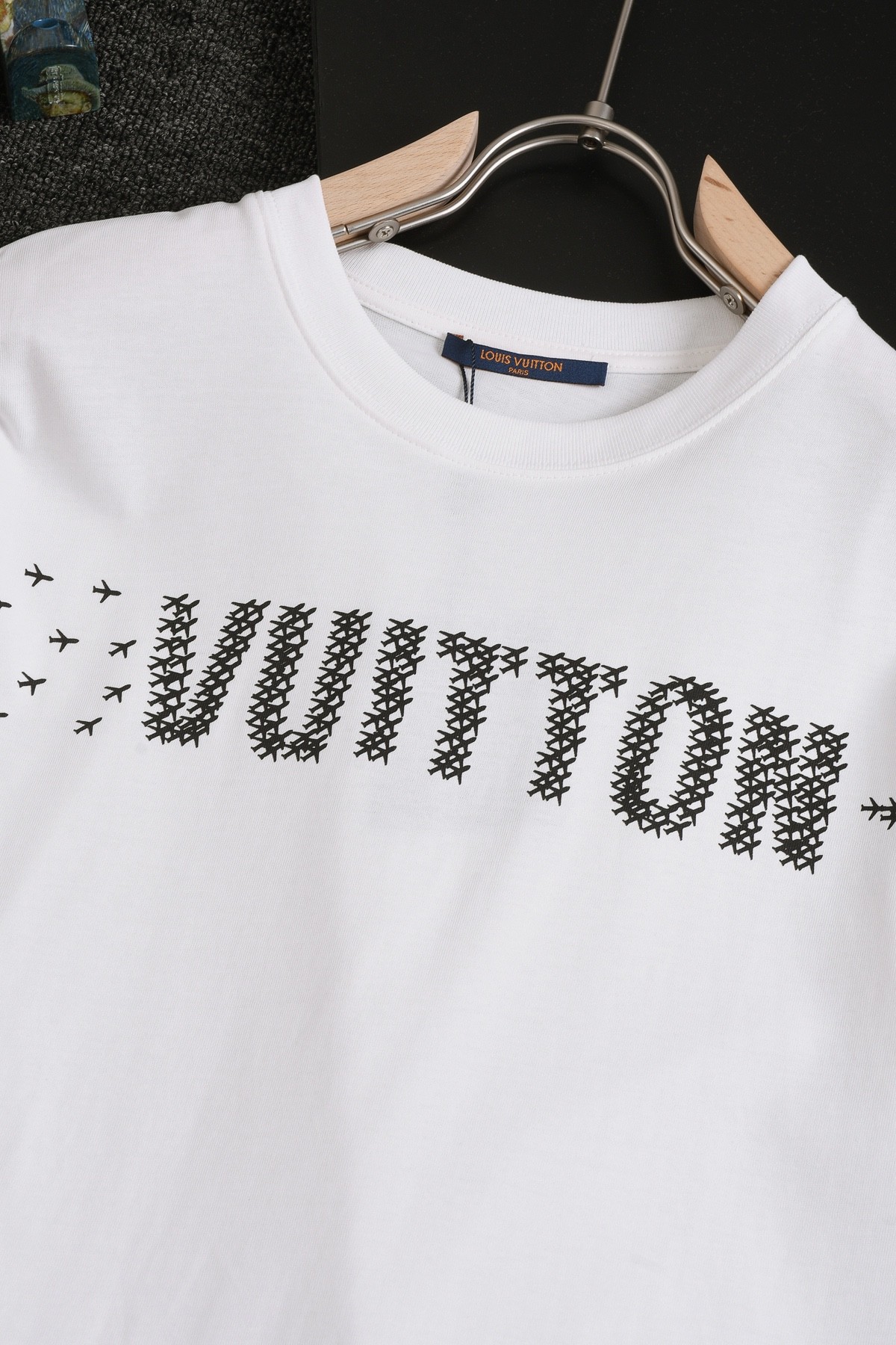 Louis Vuitton 24SS early spring new large-scale small aircraft printed t-shirt