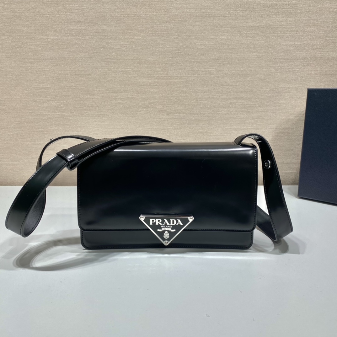 𝐏𝐑𝐀𝐃𝐀 New crossbody 1BD321