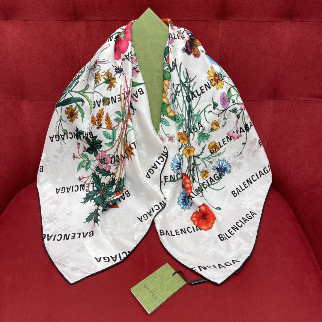 𝐆𝐔𝐂𝐂𝐈 𝐗 𝐁𝐀𝐋𝐄𝐍𝐂𝐈𝐀𝐆𝐀 joint model Balenciaga twill twill with floral pattern on ivory white background 100% mulberry silk