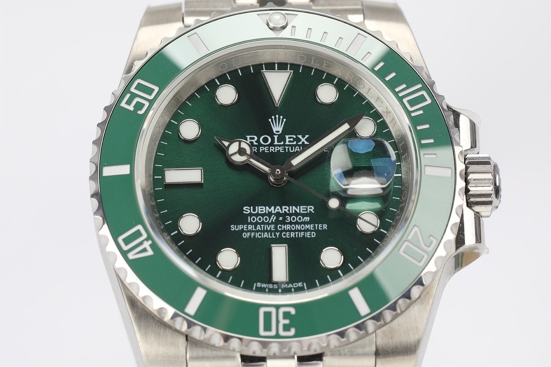 Rolex Submariner Series 40 Men's Watch