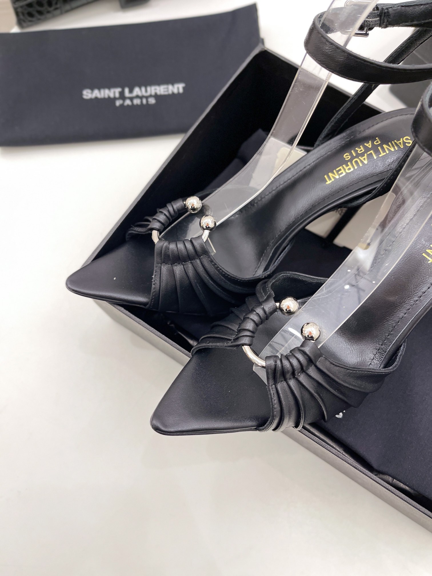 𝙎𝙖𝙞𝙣𝙩 𝙇𝙖𝙪𝙧𝙚𝙣𝙩 | 𝟐𝟎𝟐𝟏/𝐒𝐒 𝐧𝐞𝐰 YSL｜Roland 2022/fw early spring new baked high heels