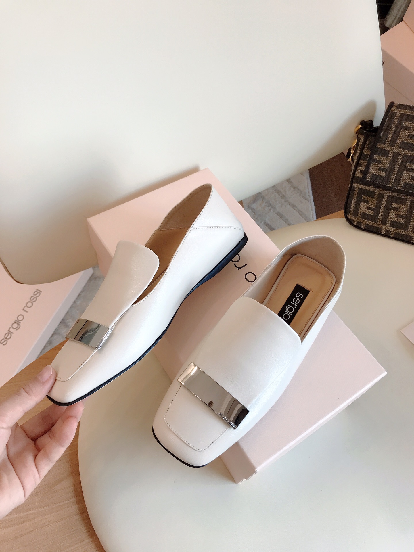 𝐒𝐇𝐔𝐒𝐇𝐔𝐓𝐎𝐍𝐆｜𝟐𝟎𝟐𝟑/𝐒𝐒 𝐧𝐞𝐰 The most bow-tied and best-looking shoe of the year