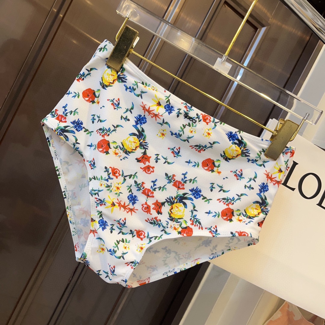 Gucci New split bikini swimming costume halter with steel ring bra + triangle shorts