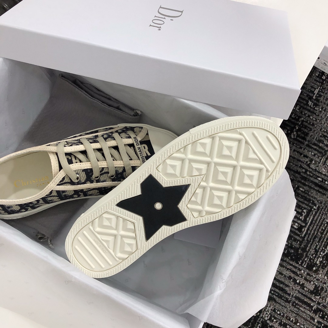 DIOR Antique Collection Blue letters Full electric embroidery Water-dyed sheepskin lining Private moulded outsole