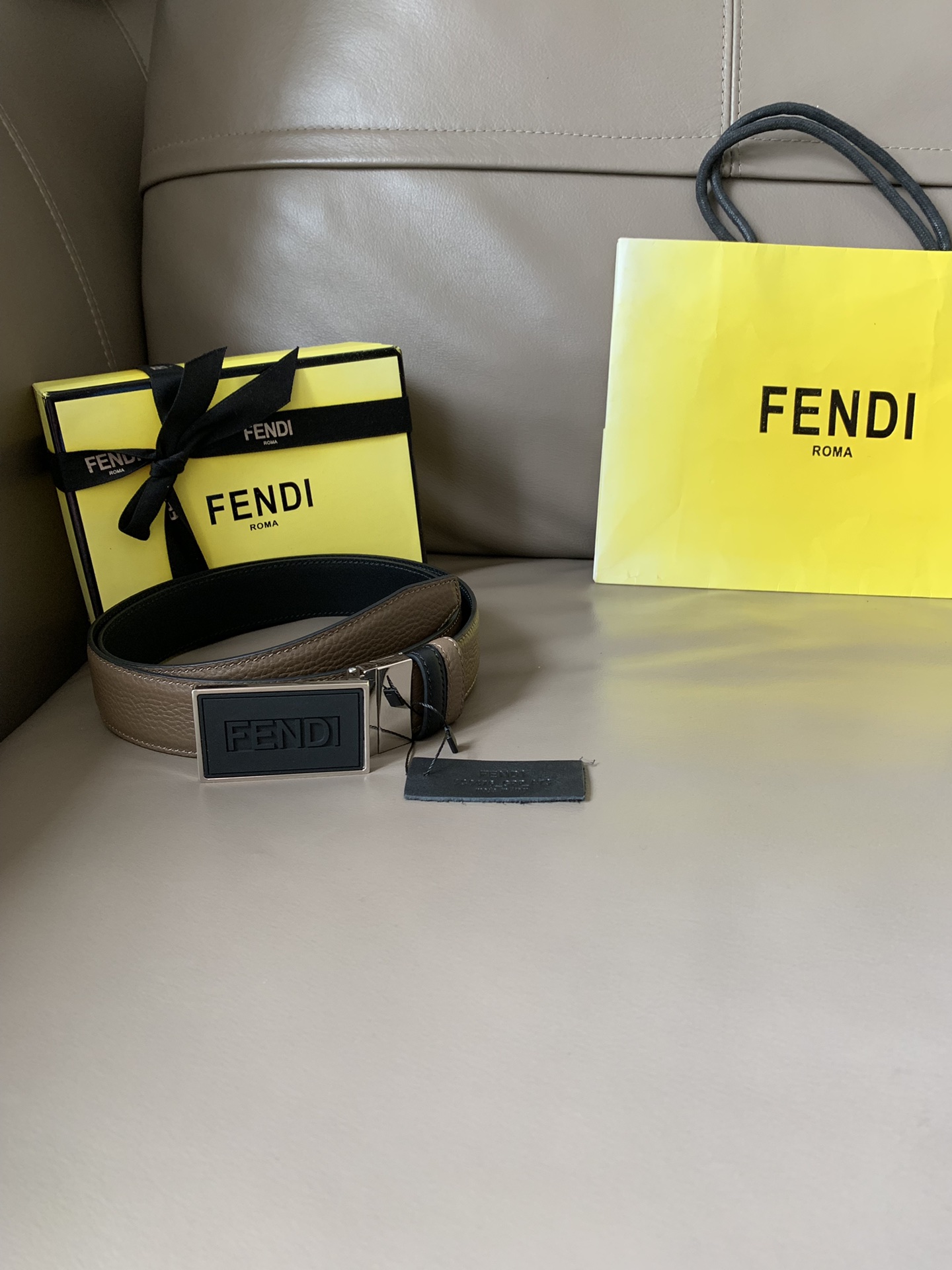 FENDI men's casual reversible belt