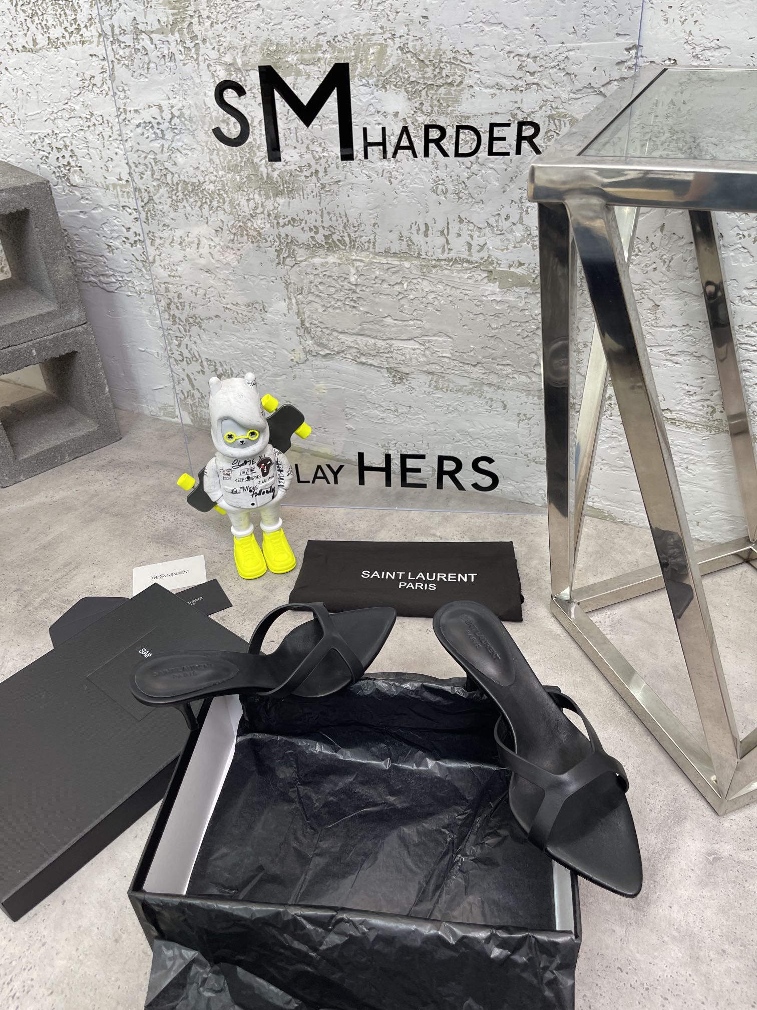 𝙎𝙖𝙞𝙣𝙩 𝙇𝙖𝙪𝙧𝙚𝙣𝙩 | 𝟐𝟎𝟐𝟐/𝐒𝐒 𝐧𝐞𝐰 YSL｜Early spring hot ysl high heel slippers Italian leather bottom