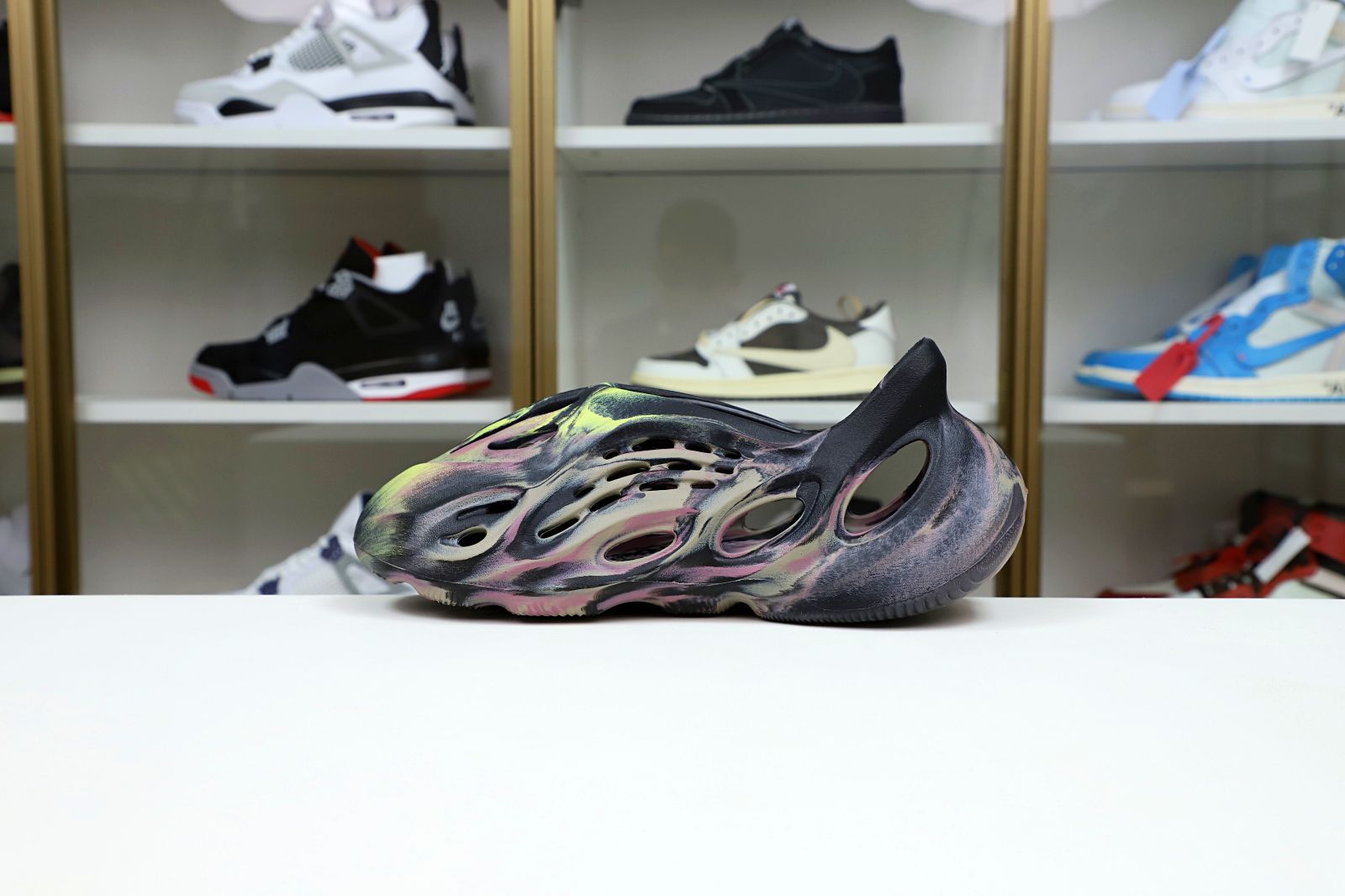 YEEZY FOAM RUNNER MX CARBON 2022 (IG9562)