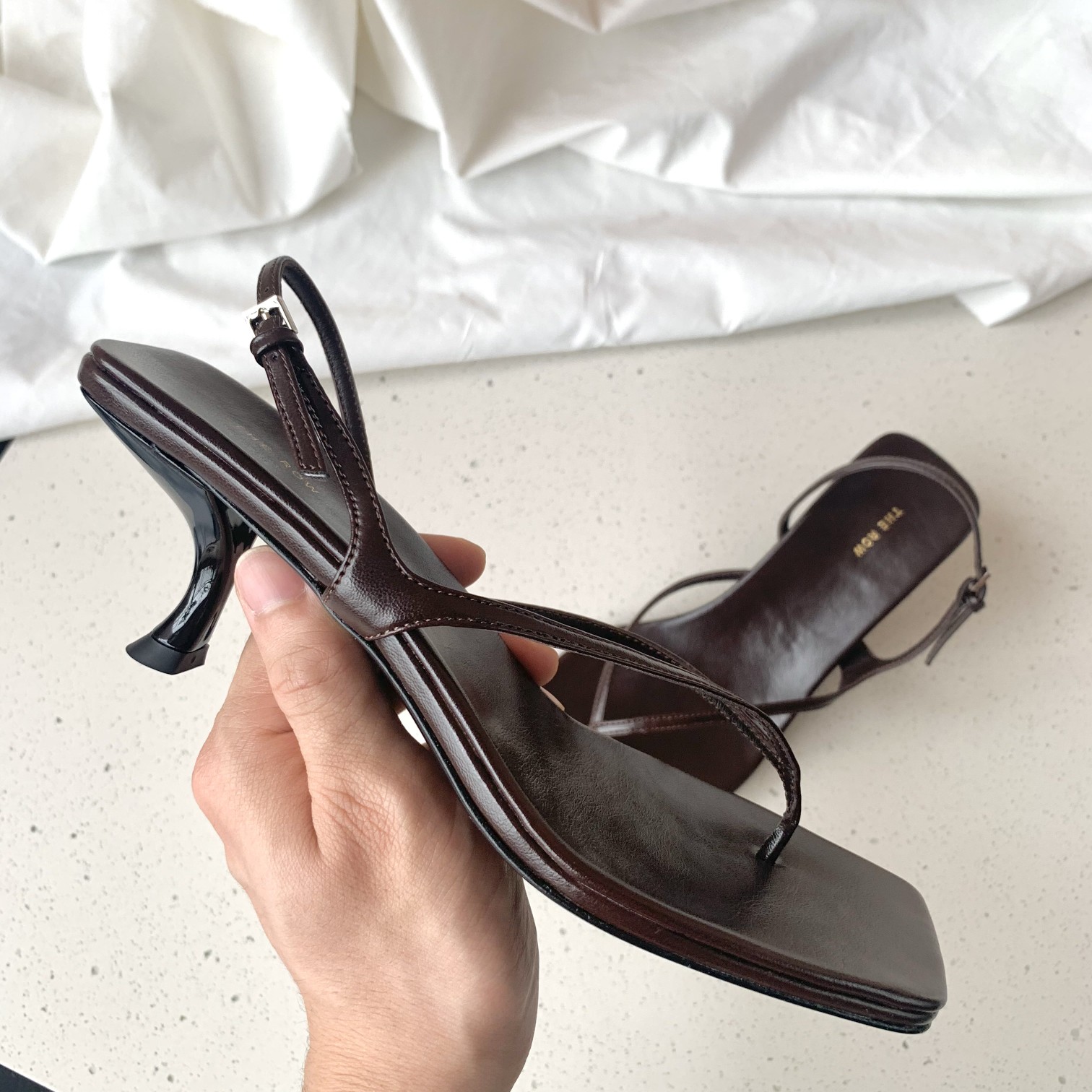 THE ROW | 𝟐𝟎𝟐𝟏/𝐒𝐒 𝐧𝐞𝐰 21/spring/summer clip-on sandals- Bespoke exclusive imported sheepskin