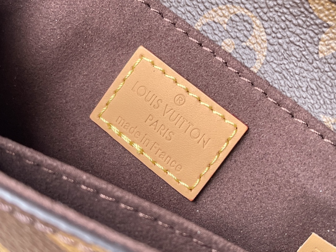 𝐋𝐎𝐔𝐈𝐒 𝐕𝐔𝐈𝐓𝐓𝐎𝐍      M81267