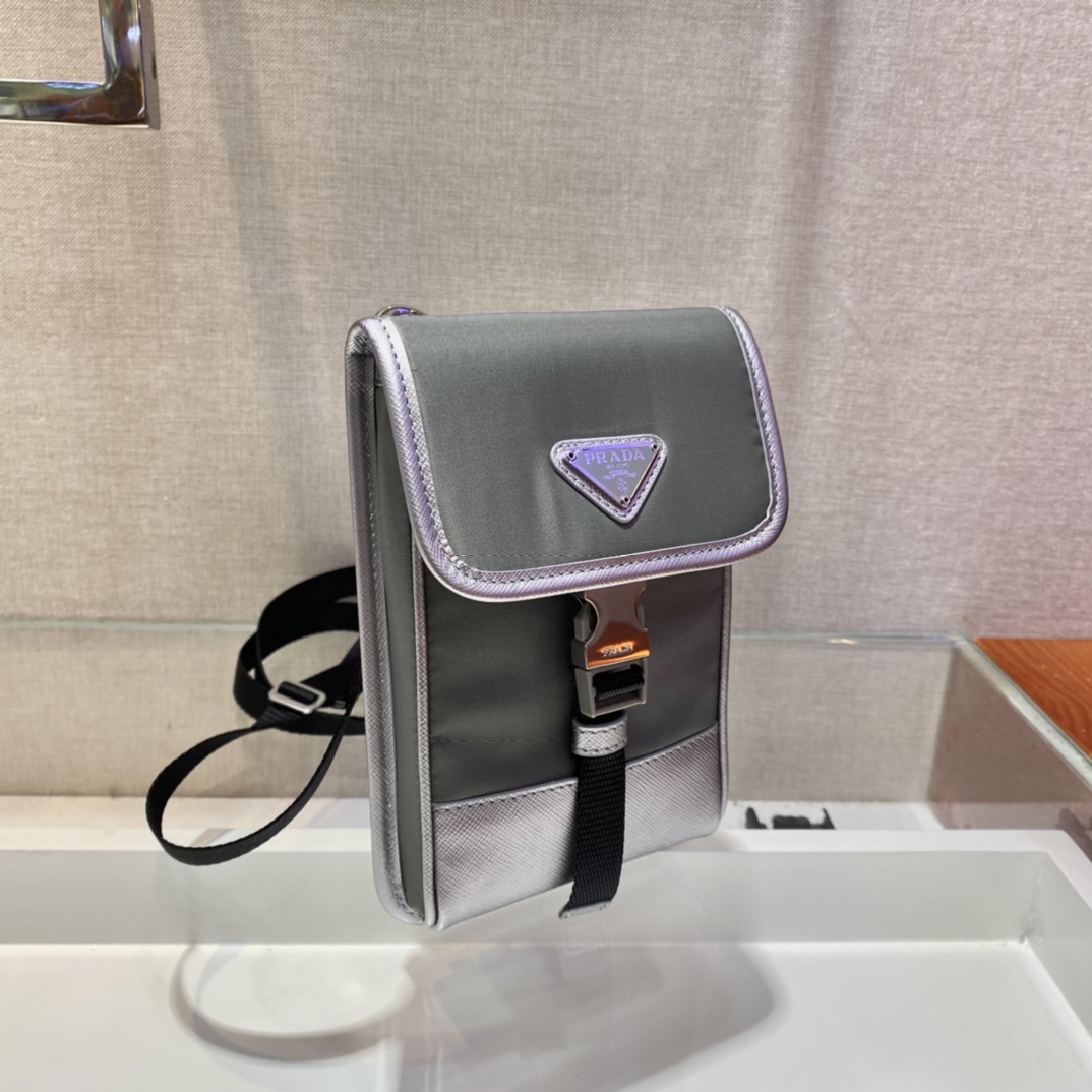 𝐏𝐑𝐀𝐃𝐀𝐀 New cell phone bag