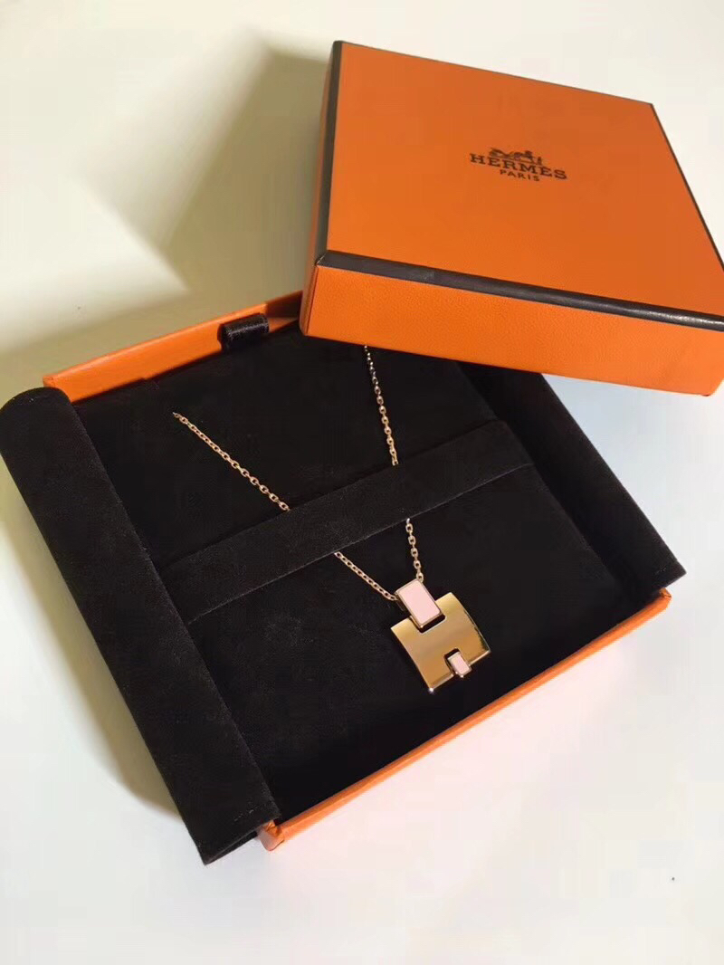 Hermes necklace