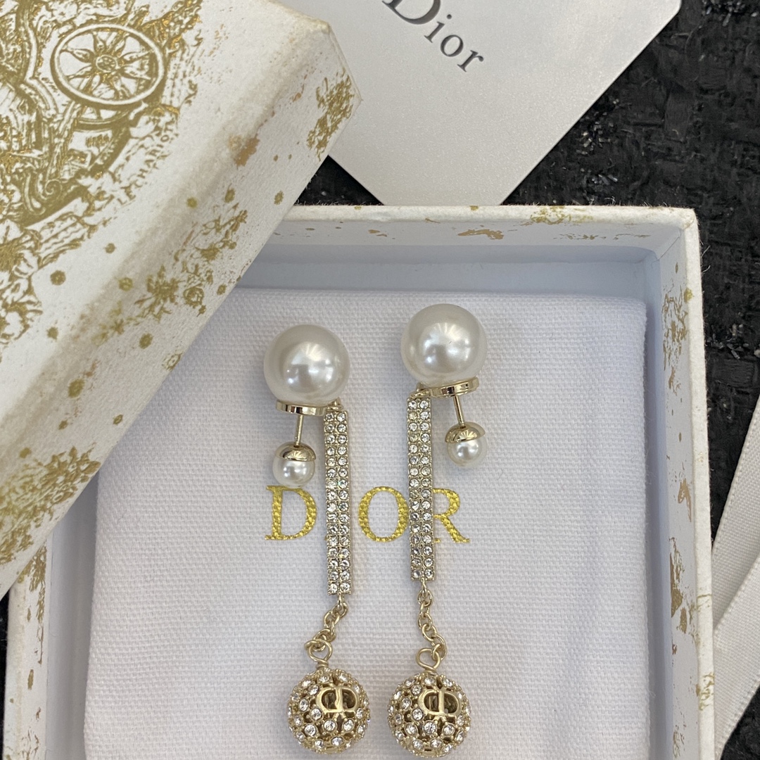 Dior stud earrings