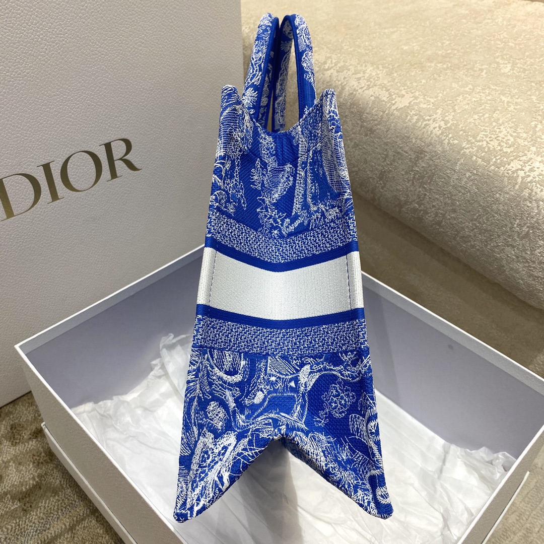 DIOR TOTE Tiger Embroidery Fluorescent Collection