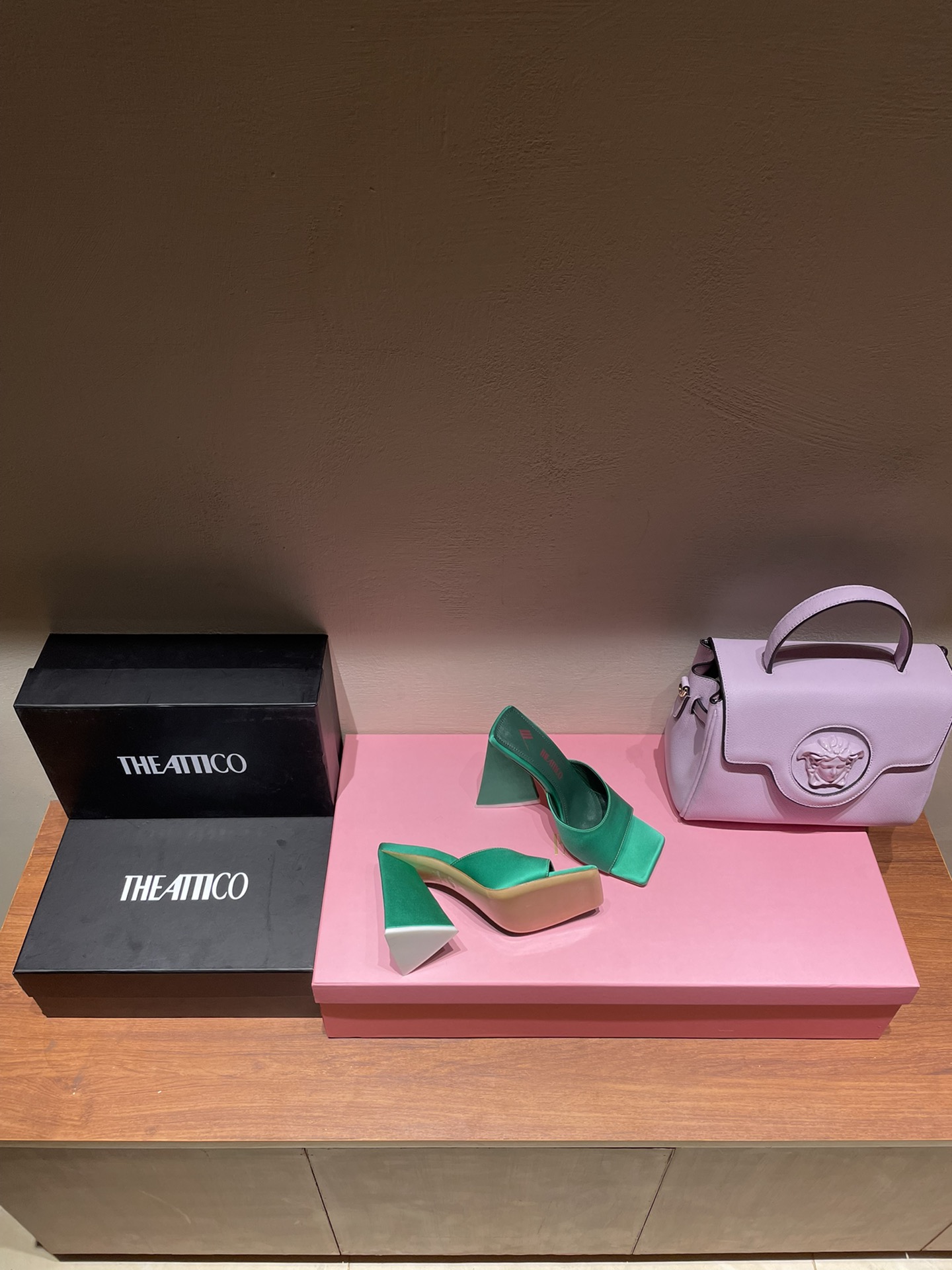 TheAttico | 𝟐𝟎𝟐𝟐𝟐/𝐒𝐒 𝐧𝐞𝐰 Spring/Summer 2021 collection The Attico personality triangle heel high heel sandals