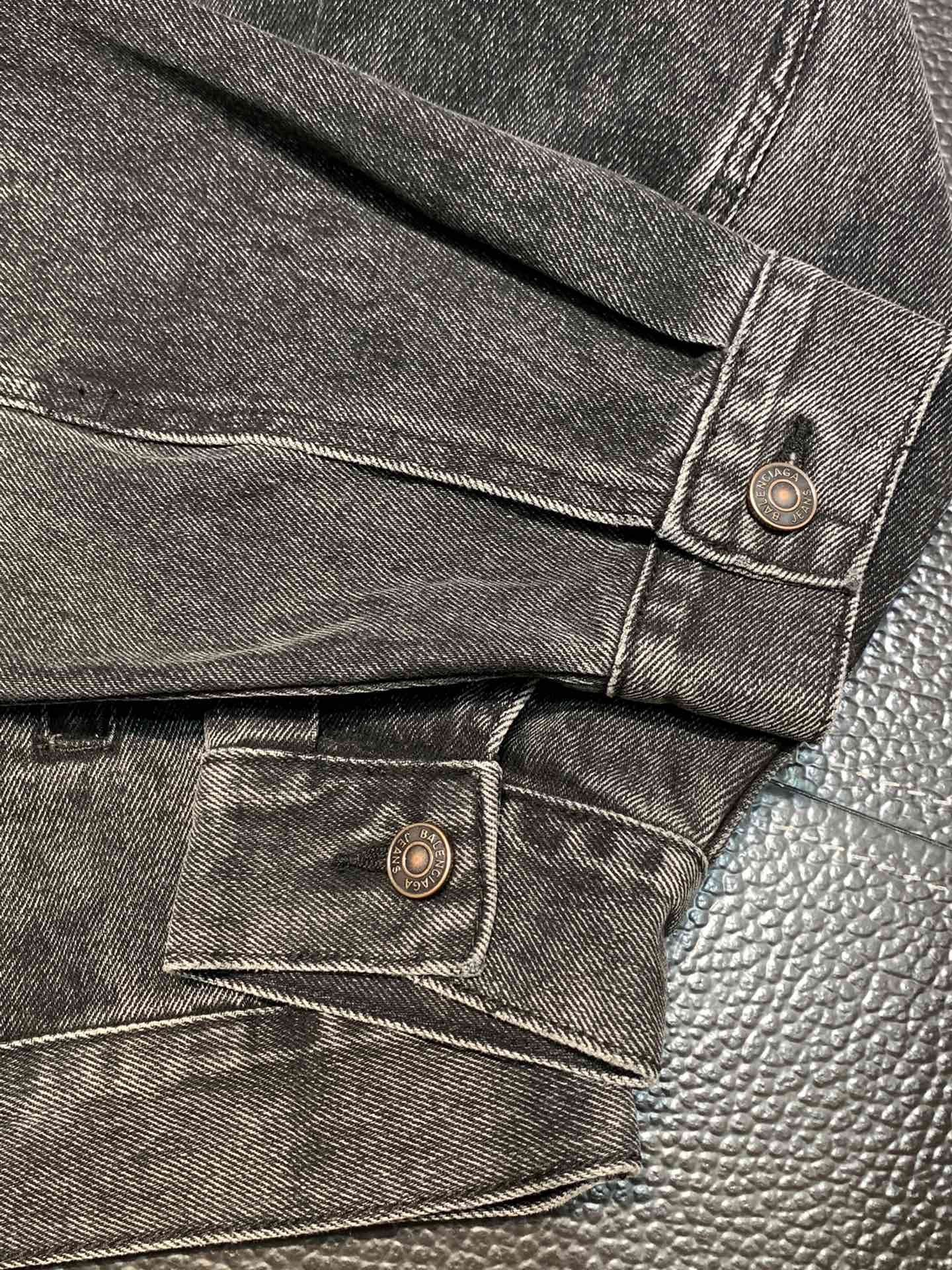 Balenciaga hooded stand collar jacket