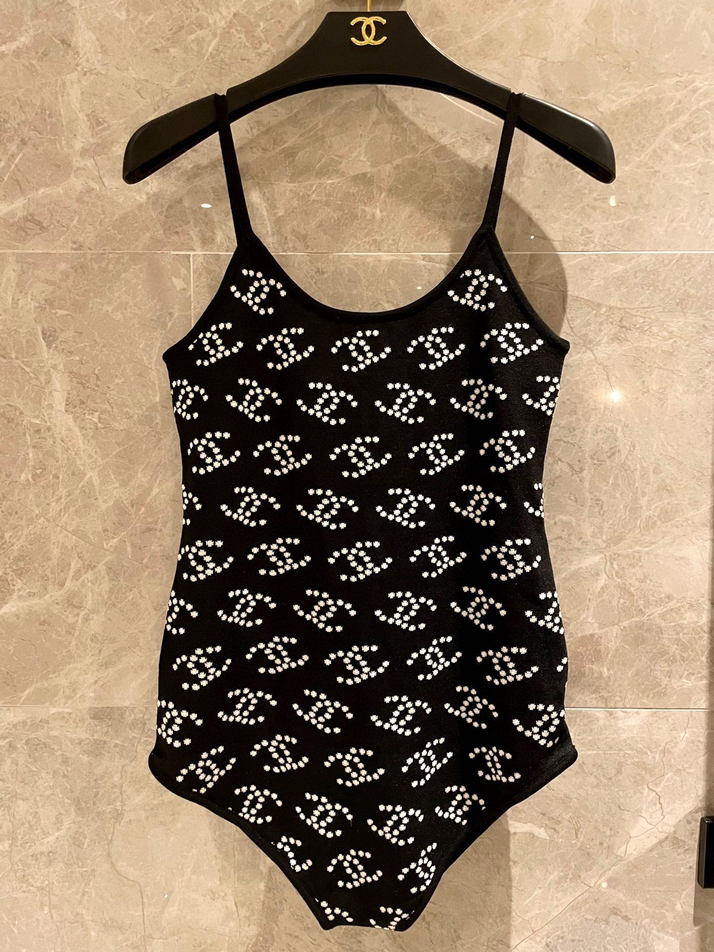 Chanel new imported knitted swimsuit