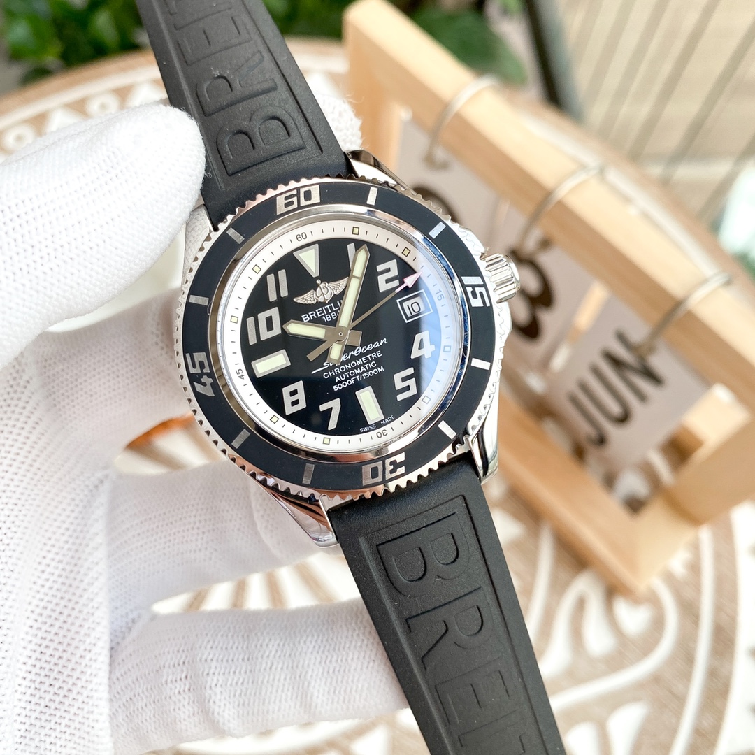 Breitling - Breitling A1736402 Superocean 316L stainless steel polished case