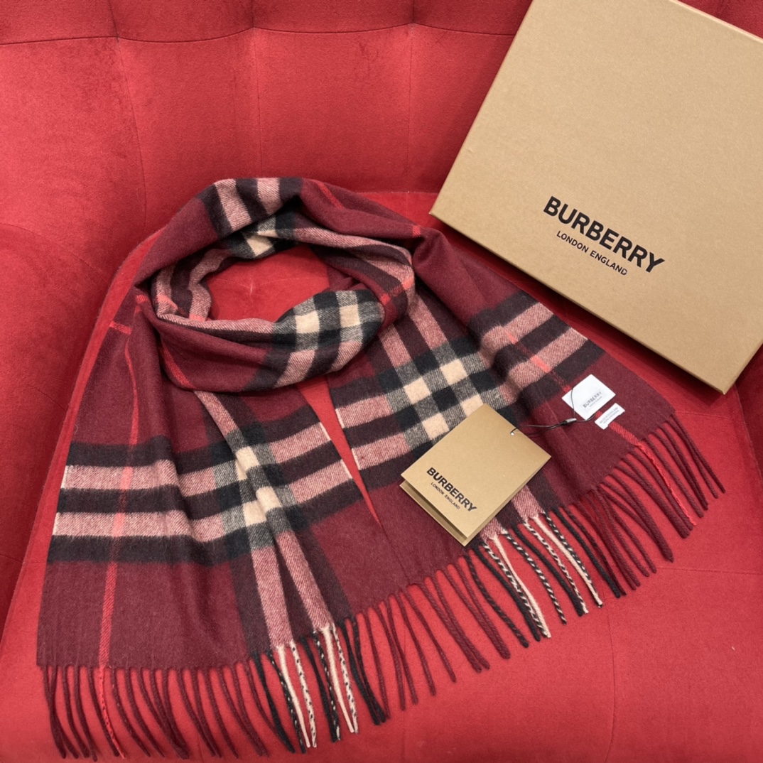 Burberry Classic Check Scarf