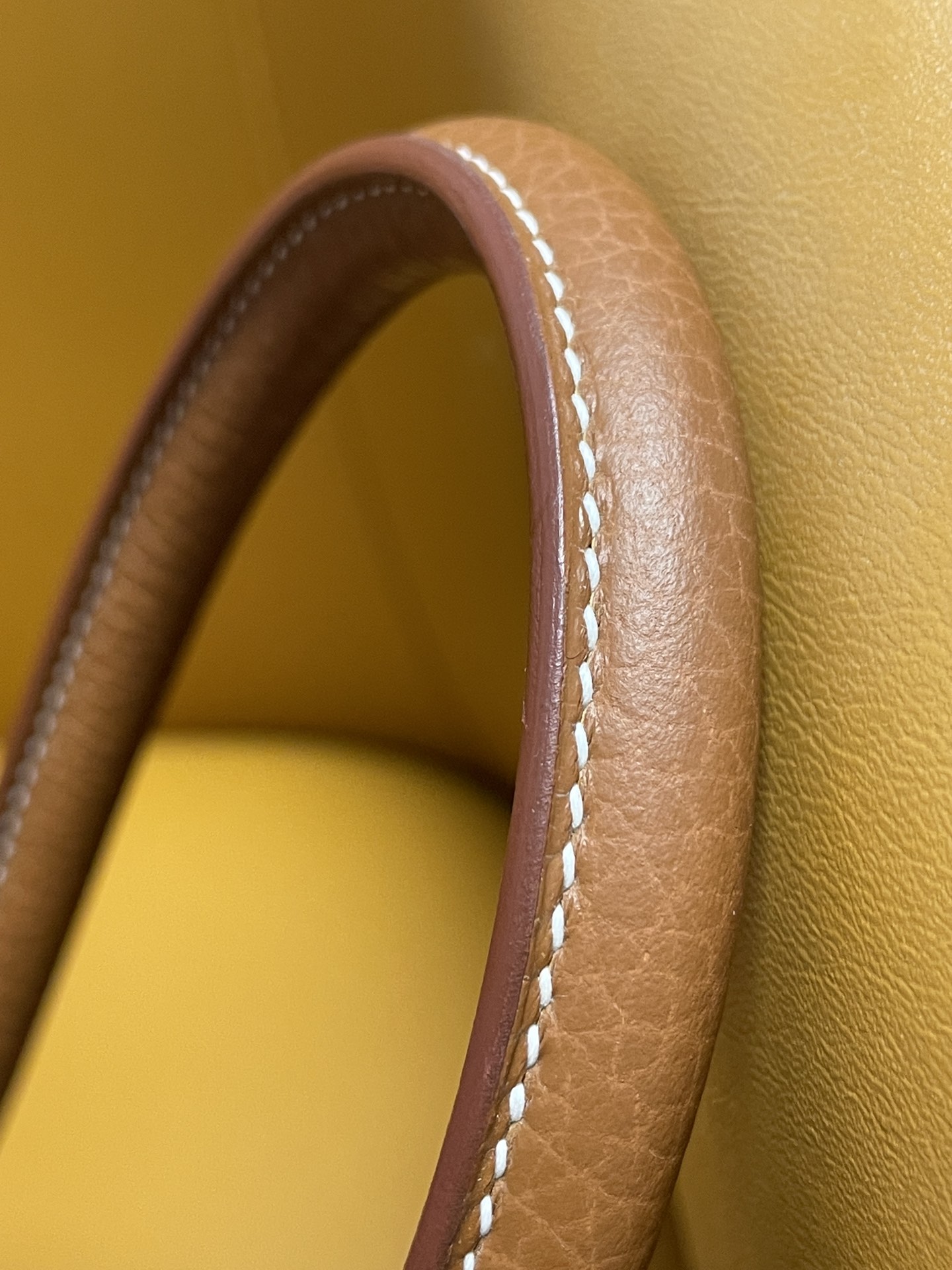 Lindy 26 gold brown tc leather gold buckle