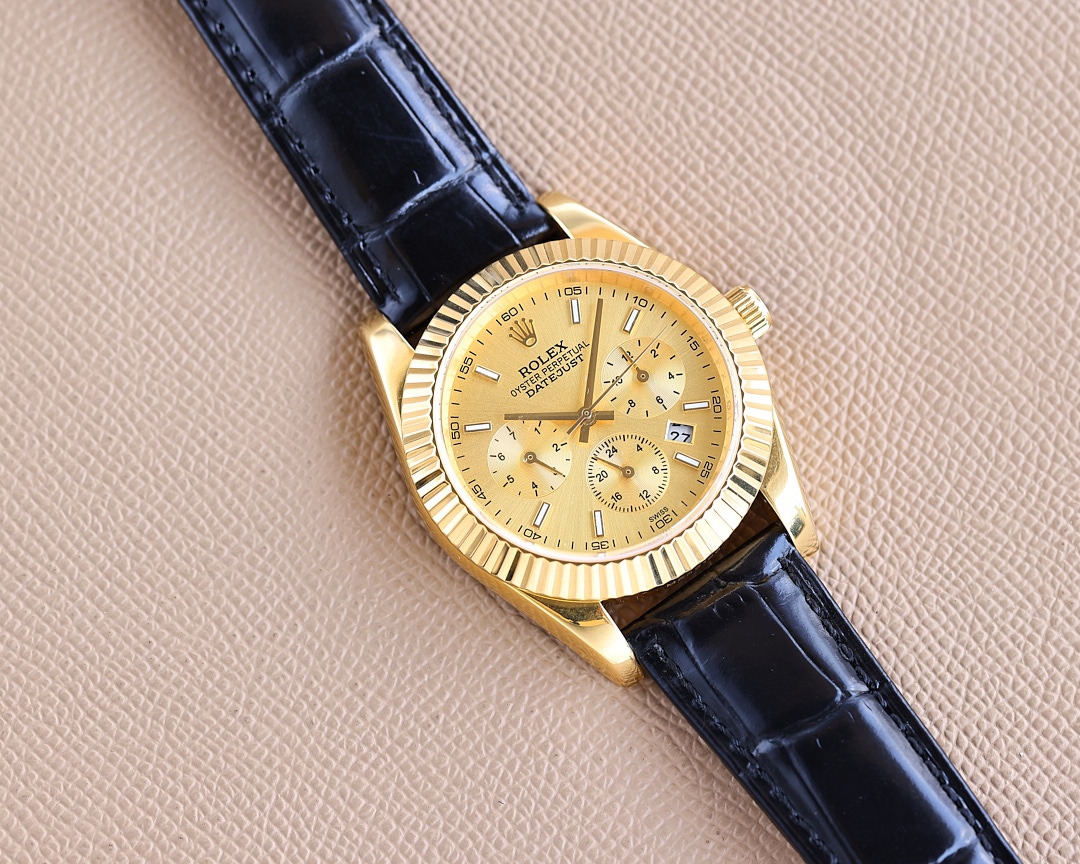 Rolex . The bezel adopts 48 Slovak diamonds