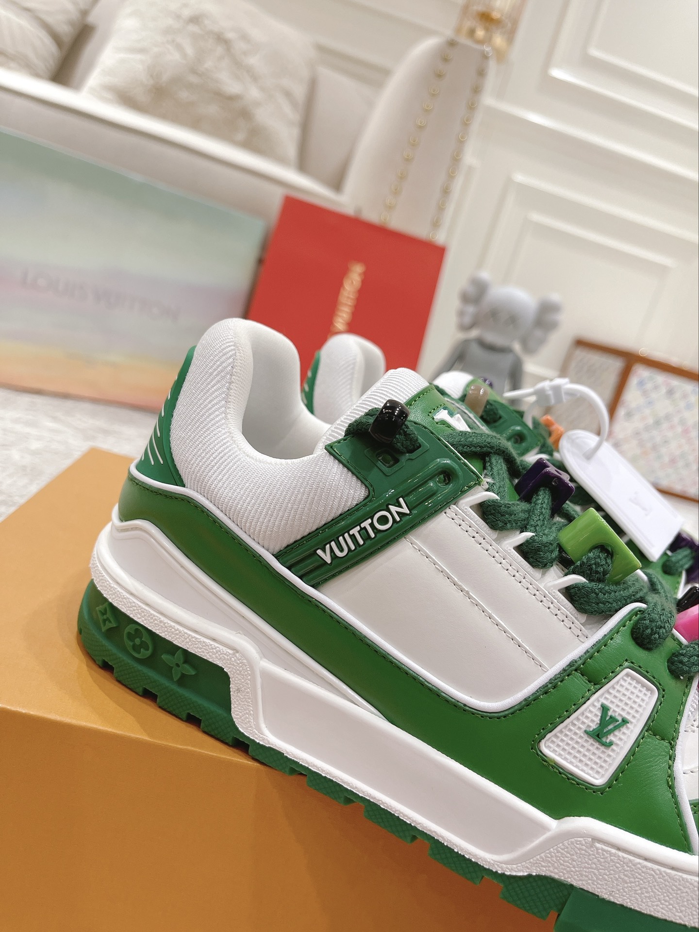 Louis Vuitton couple models DIY buckle sneakers sneakers