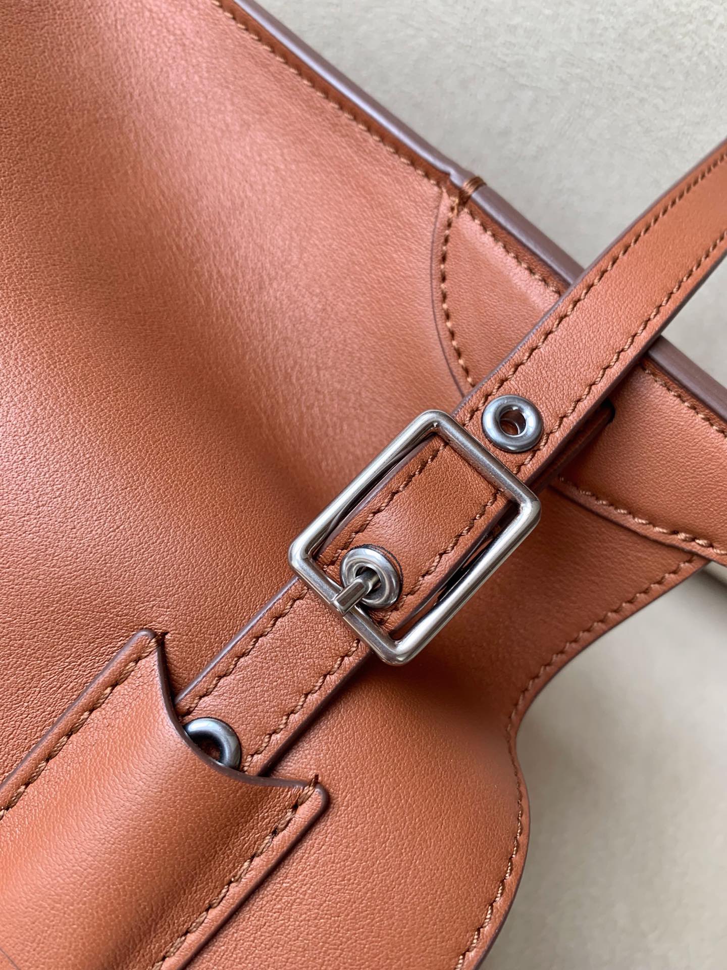 𝐂𝐞𝐥𝐢𝐧𝐞 Bigbag bucket nano  calfskin