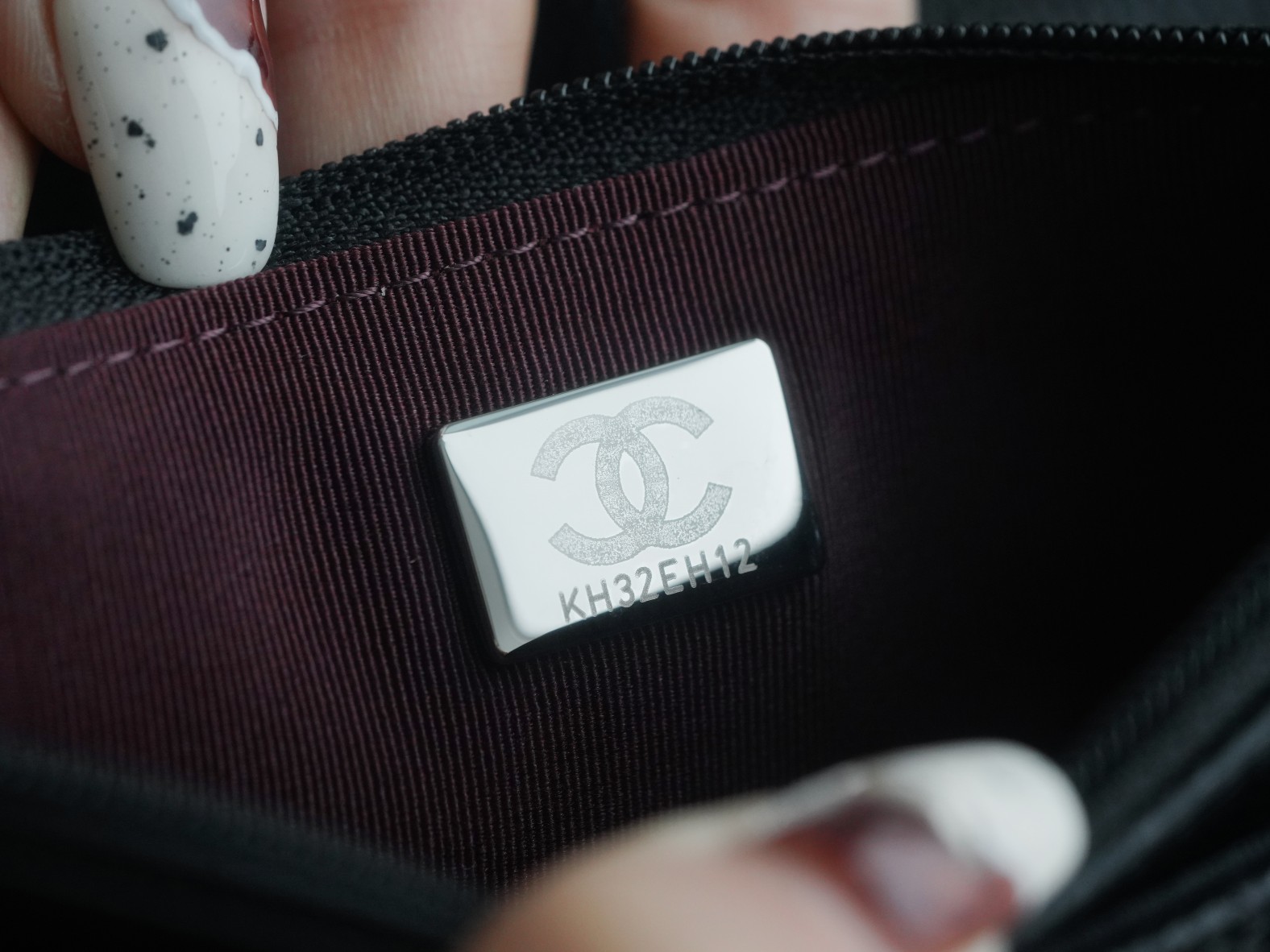 CHANEL 𝑾𝒐𝒄 Hairy Bag Entry Classic 𝑾𝒐𝒄𝒄 (Magnetic Closure) Black Bull Silver