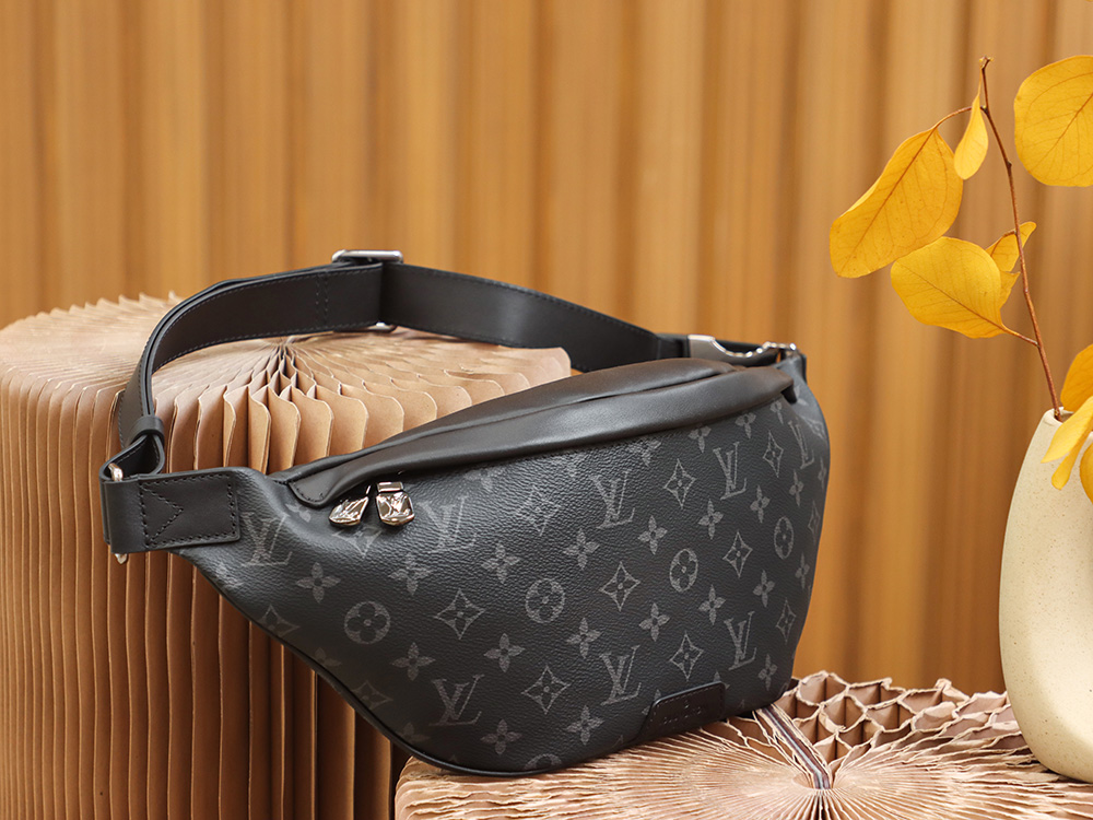 Louis Vuitton 𝐃𝐈𝐒𝐂𝐎𝐕𝐄𝐑𝐘 Belt Bag M44336