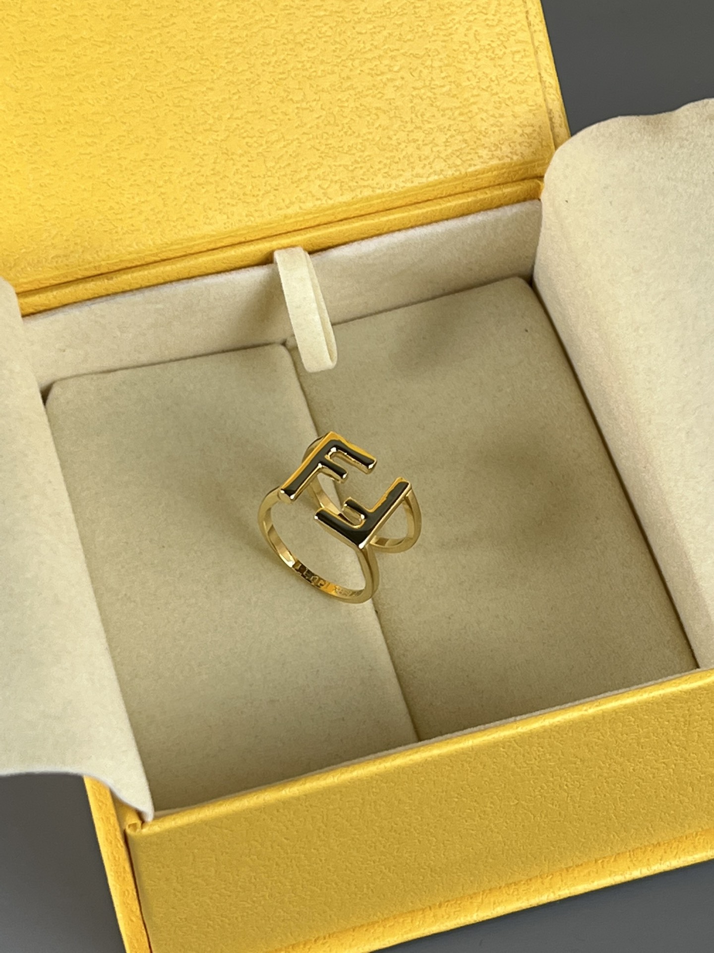 Fendi Ring