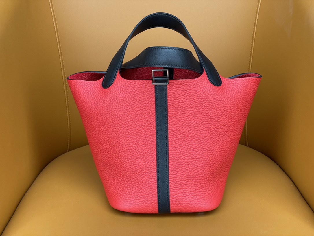 picotin18 tomato red tc with black swift leather silver buckle