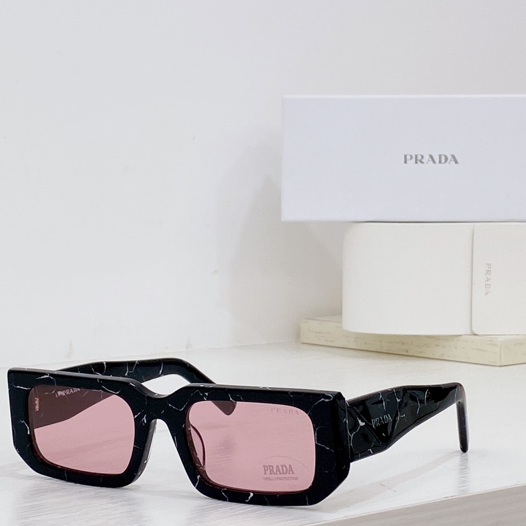 PRADA SPR06Y