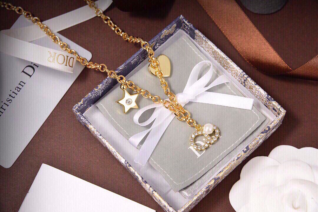 Dior necklace