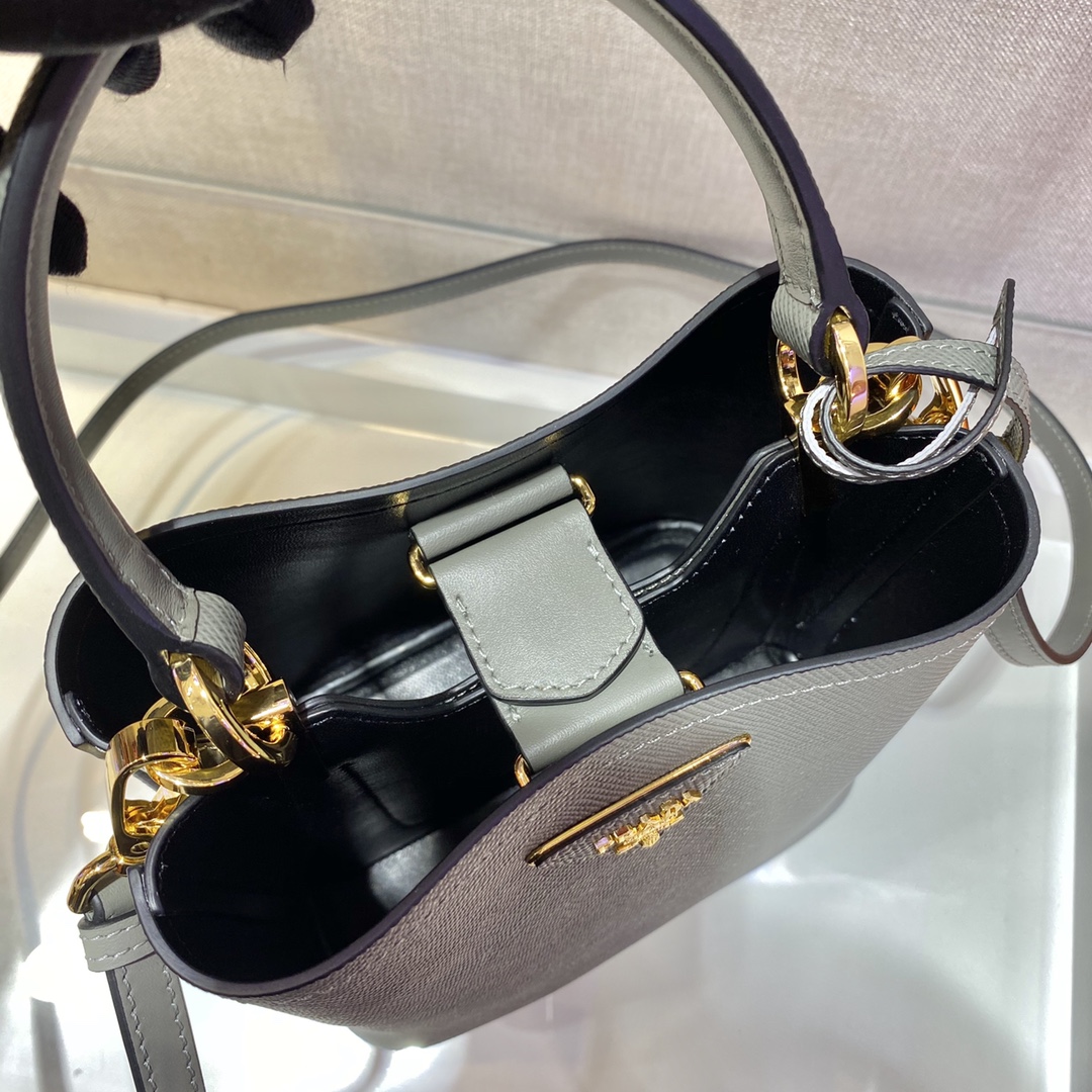 𝐏𝐑𝐀𝐃𝐀 1BA217 Mini