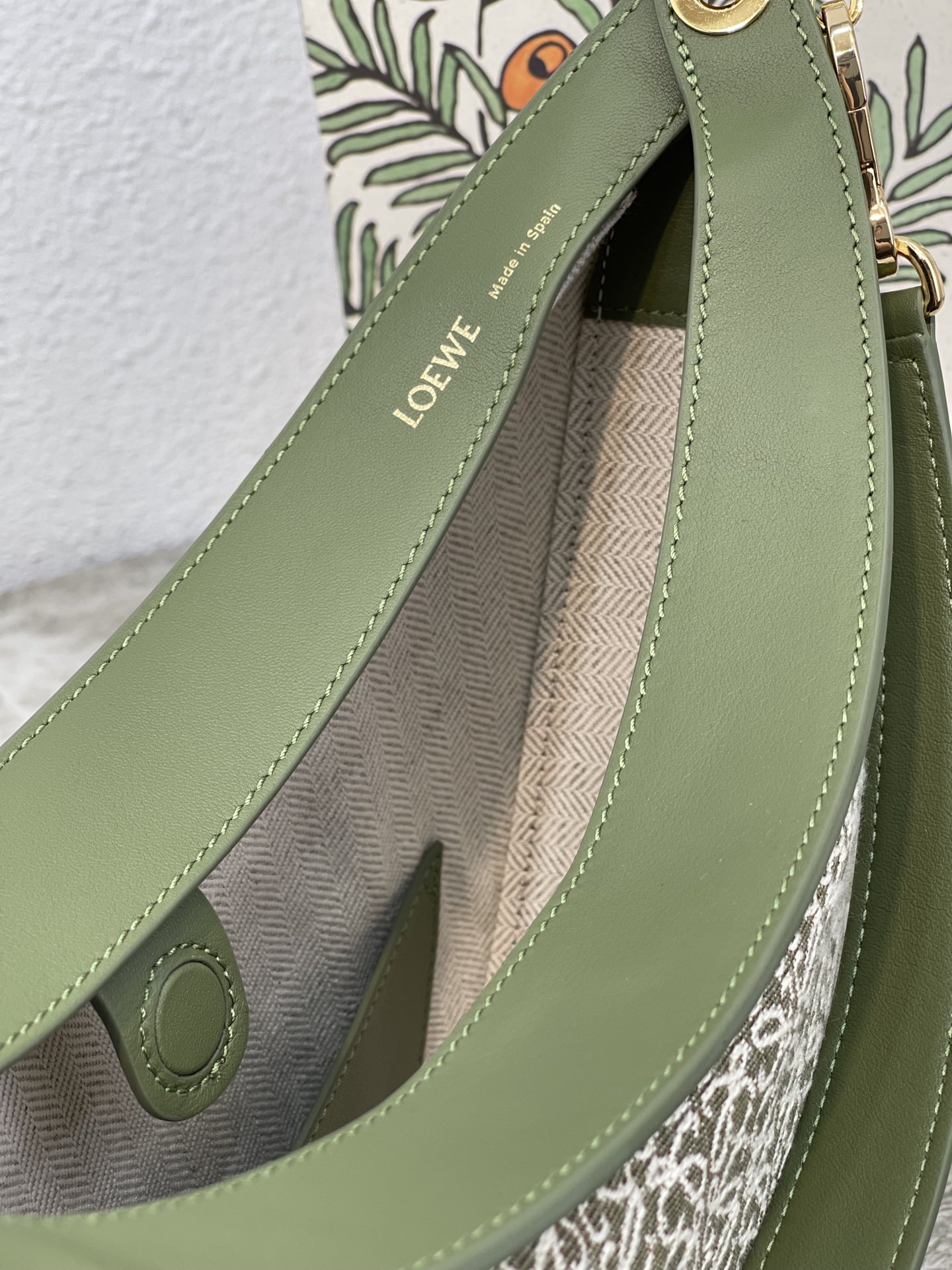 𝐋𝐎𝐄𝐖𝐄  Luna moon bag#10195