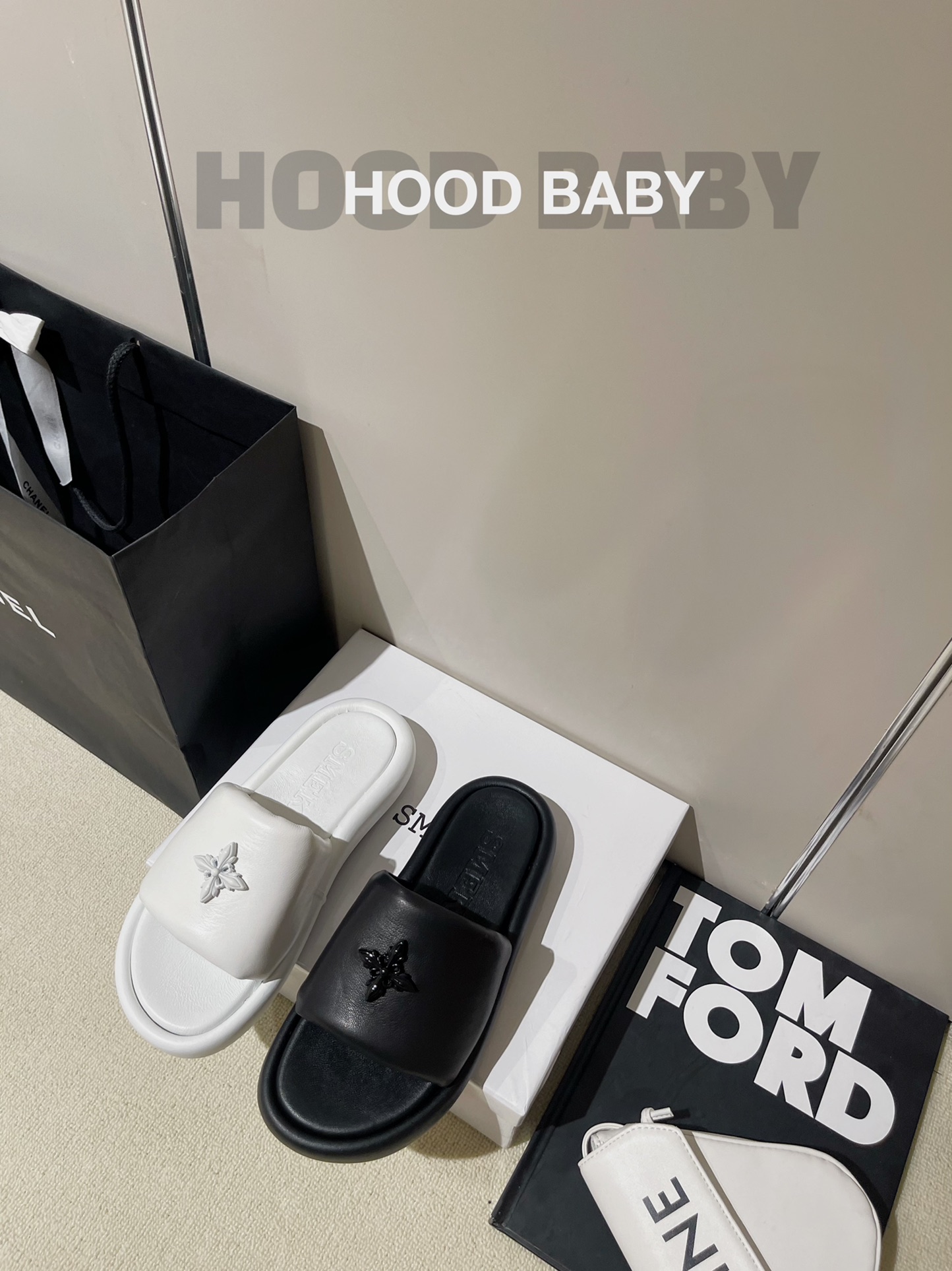 𝐒𝐌𝐅𝐊 ｜𝟐𝟎𝟐𝟐/𝐒𝐒𝐒 𝐧𝐞𝐰 SMFK new cross series thick-soled bread slippers